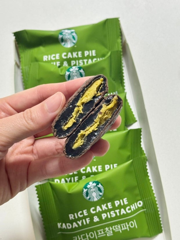 韓國 Starbucks 星巴克 杜拜朱古力 麻糬派 6入/盒｜Kadayif & Pistachio Rice Cake Pie 