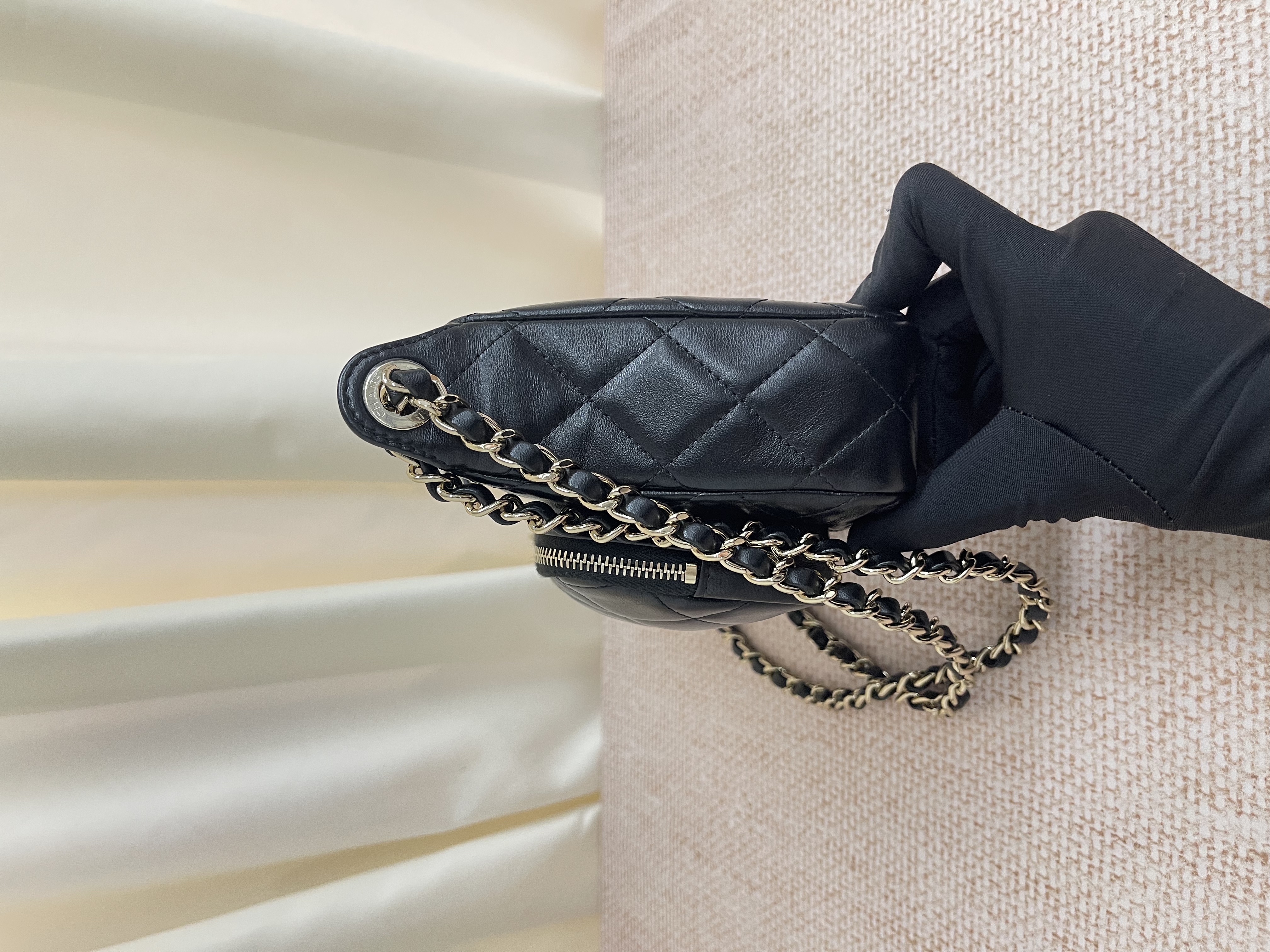 Pre-owned Chanel Camera Bag/ Product Code: 26031310