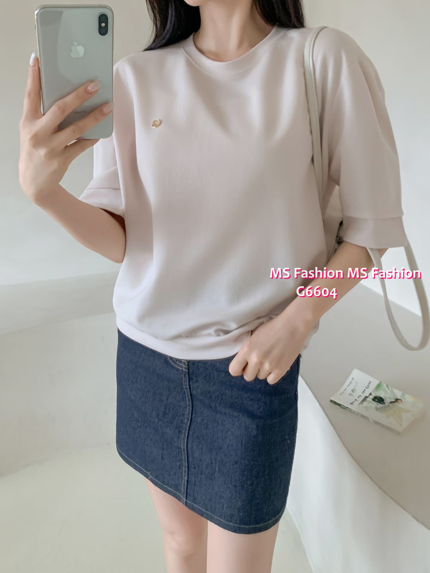 G6604 淨色小飾扣top