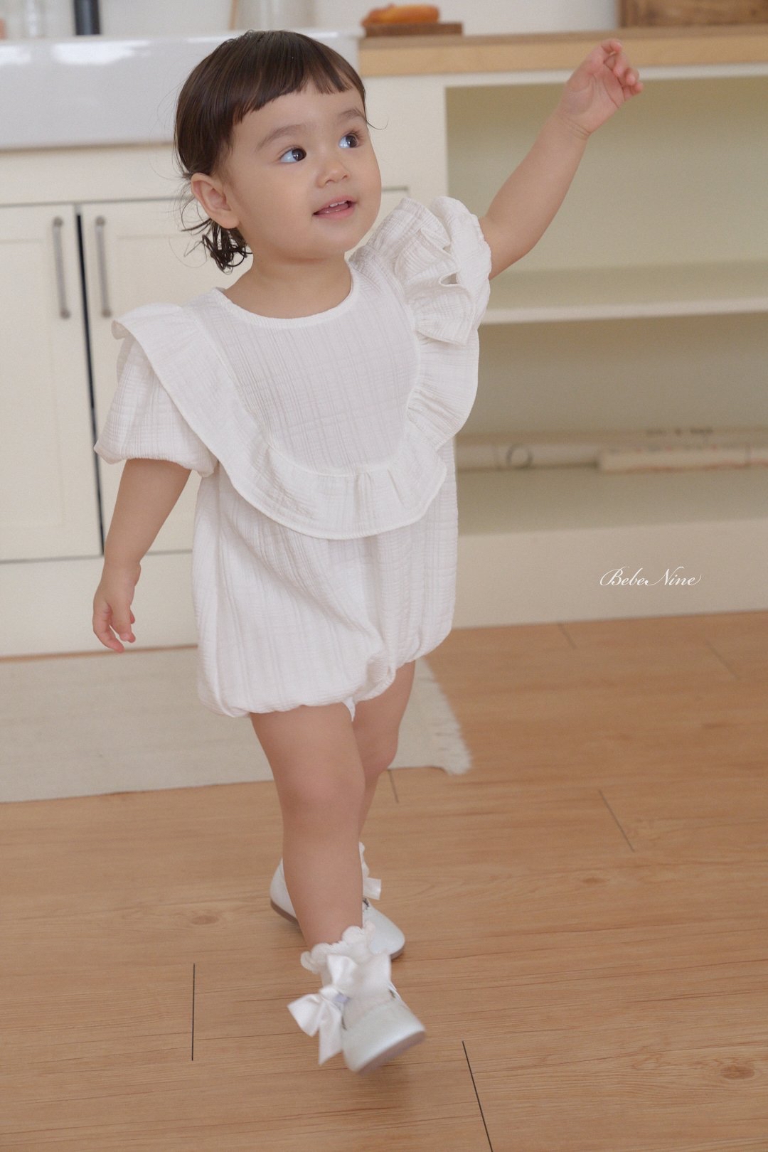 ☀️預訂 韓國直送☀️🇰🇷Bebenine兩色大荷葉邊短袖包屁衣