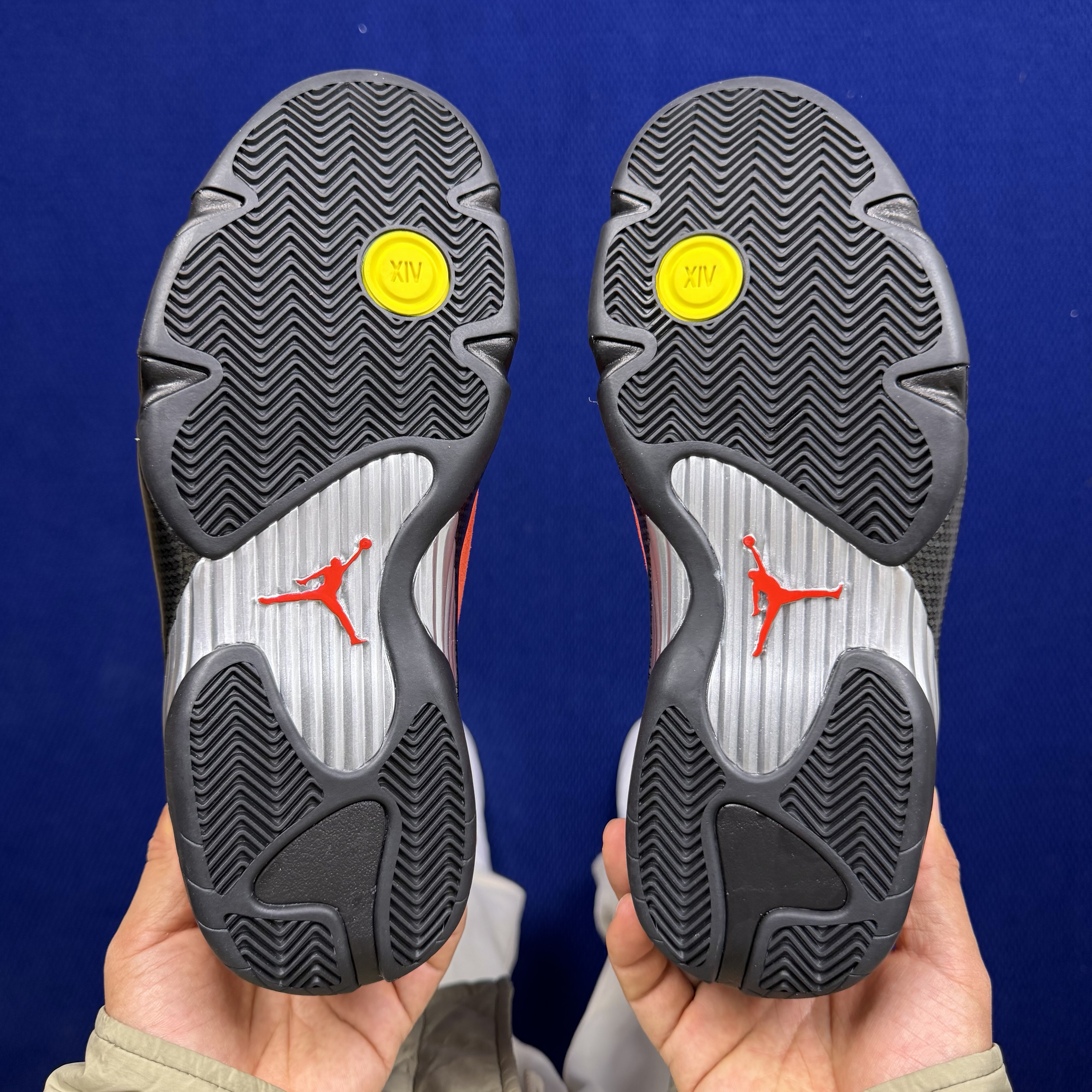 Nike Air Jordan 14 Retro 'Ferrari'  IF5015-600