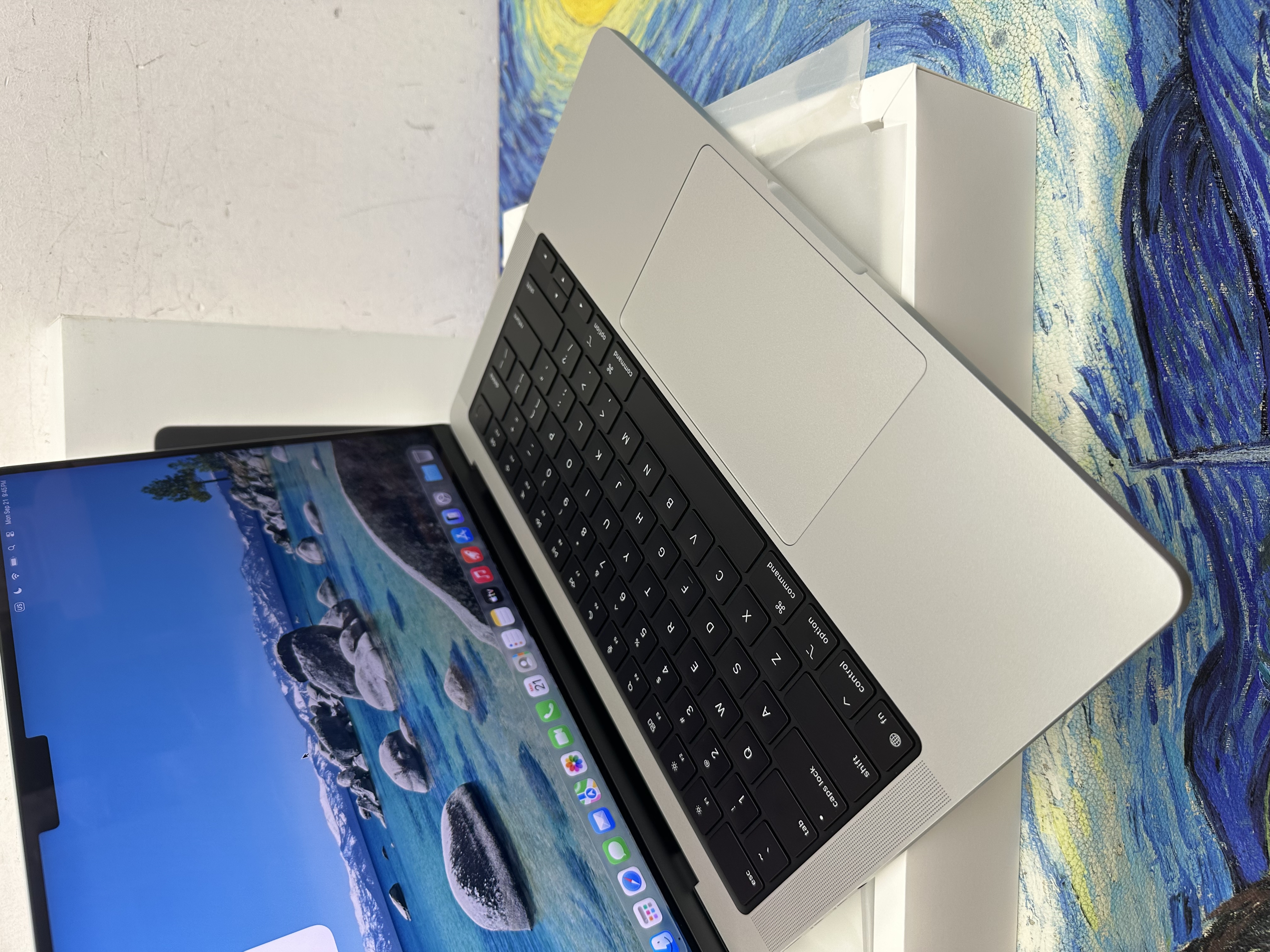 #6181 全新質素 APPLE  MacBook Pro M5 2025 M5 CPU/16GB Ram/1TB SSD/10核心GPU/Liquid Retina XDR Mon/14吋/銀色/Gaming Laptop / Notebook / as new / Netflix /Movie / MacbookPro / Pro M5