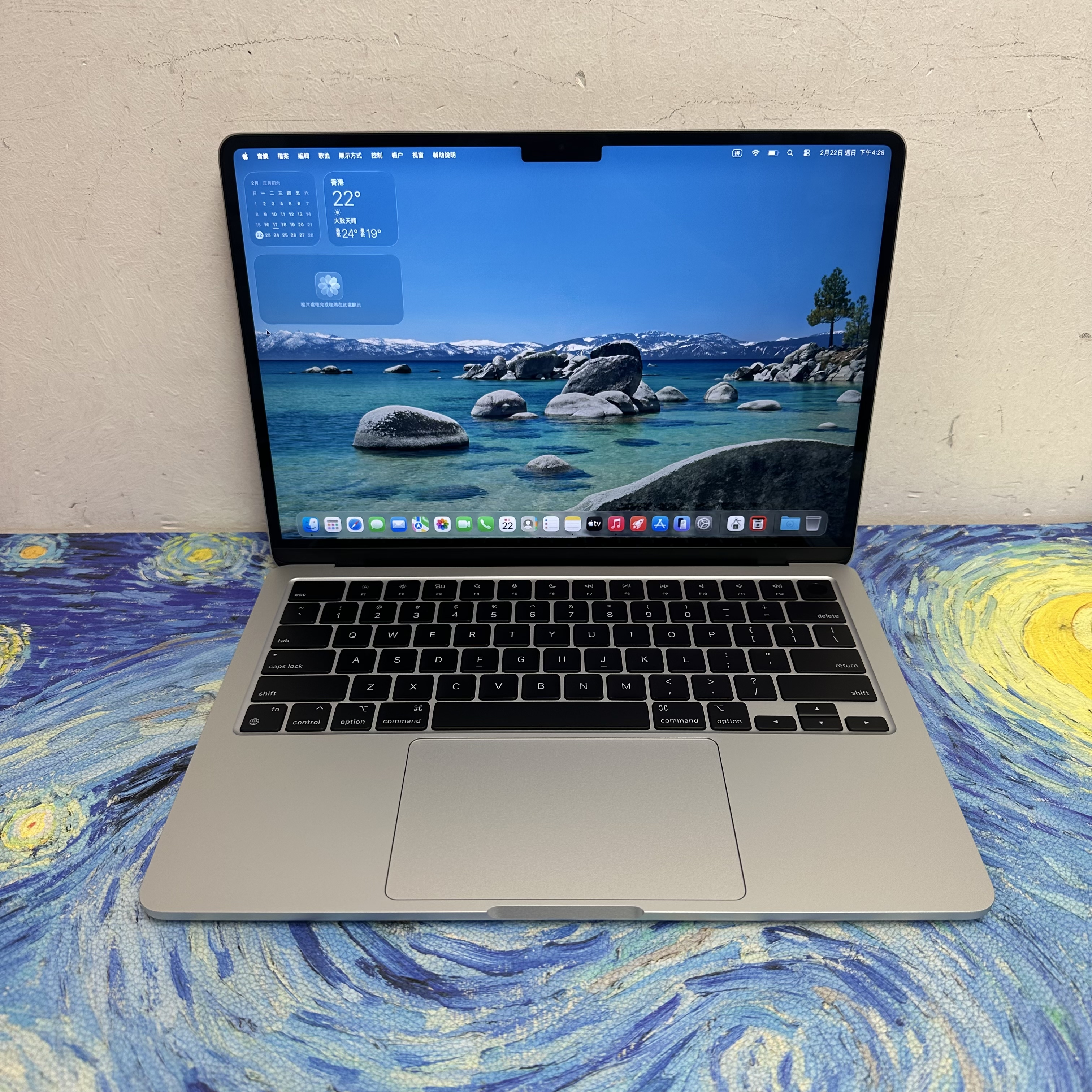#5646 APPLE  MacBook Air M3 2023 M3 CPU/8GB Ram/256GB SSD/8核心GPU/Liquid Retina Mon/13.6吋/星光色/Gaming Laptop / Notebook / Apple Care+ / 文書機 /