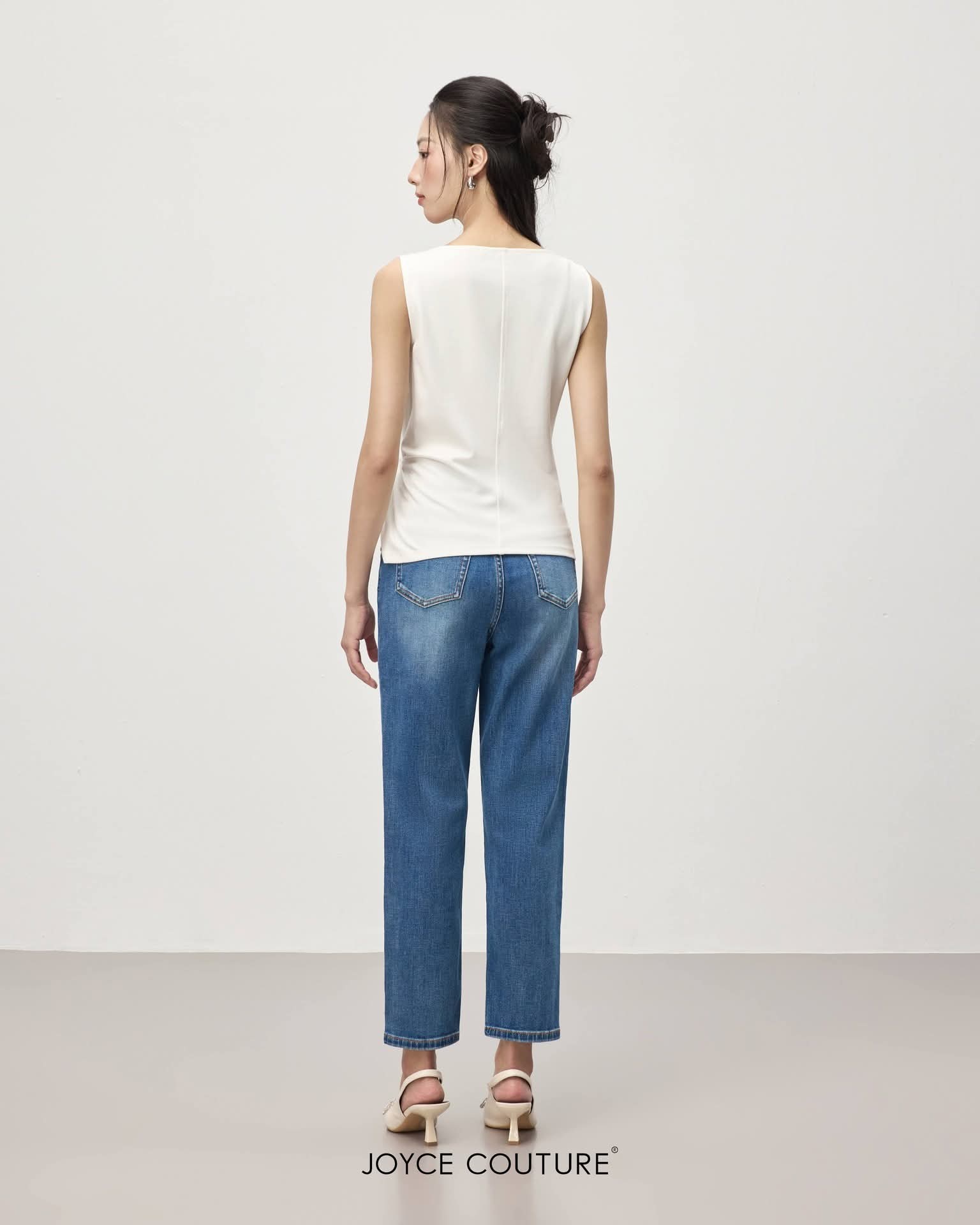 九分锥形弹性牛仔裤 P0690