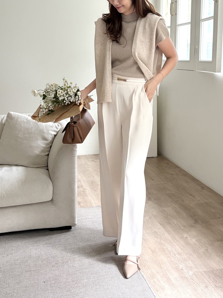 Charlyne Seamless-Front Slacks (Ivory)