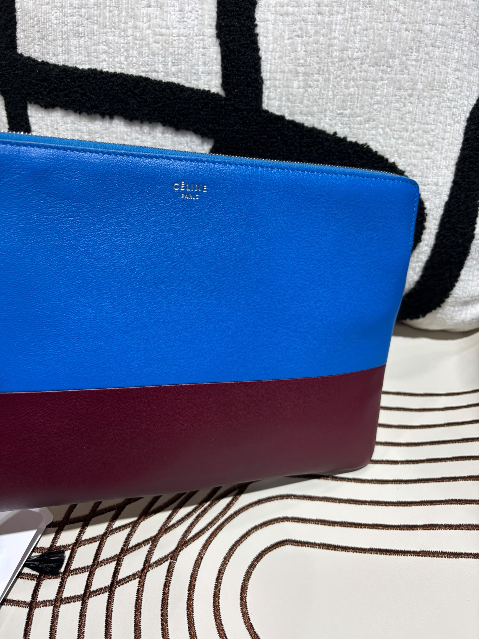 Celine Solo Clutch Bag 藍色拼酒紅小牛皮手拿包 ,$100%Authentic, 99%New