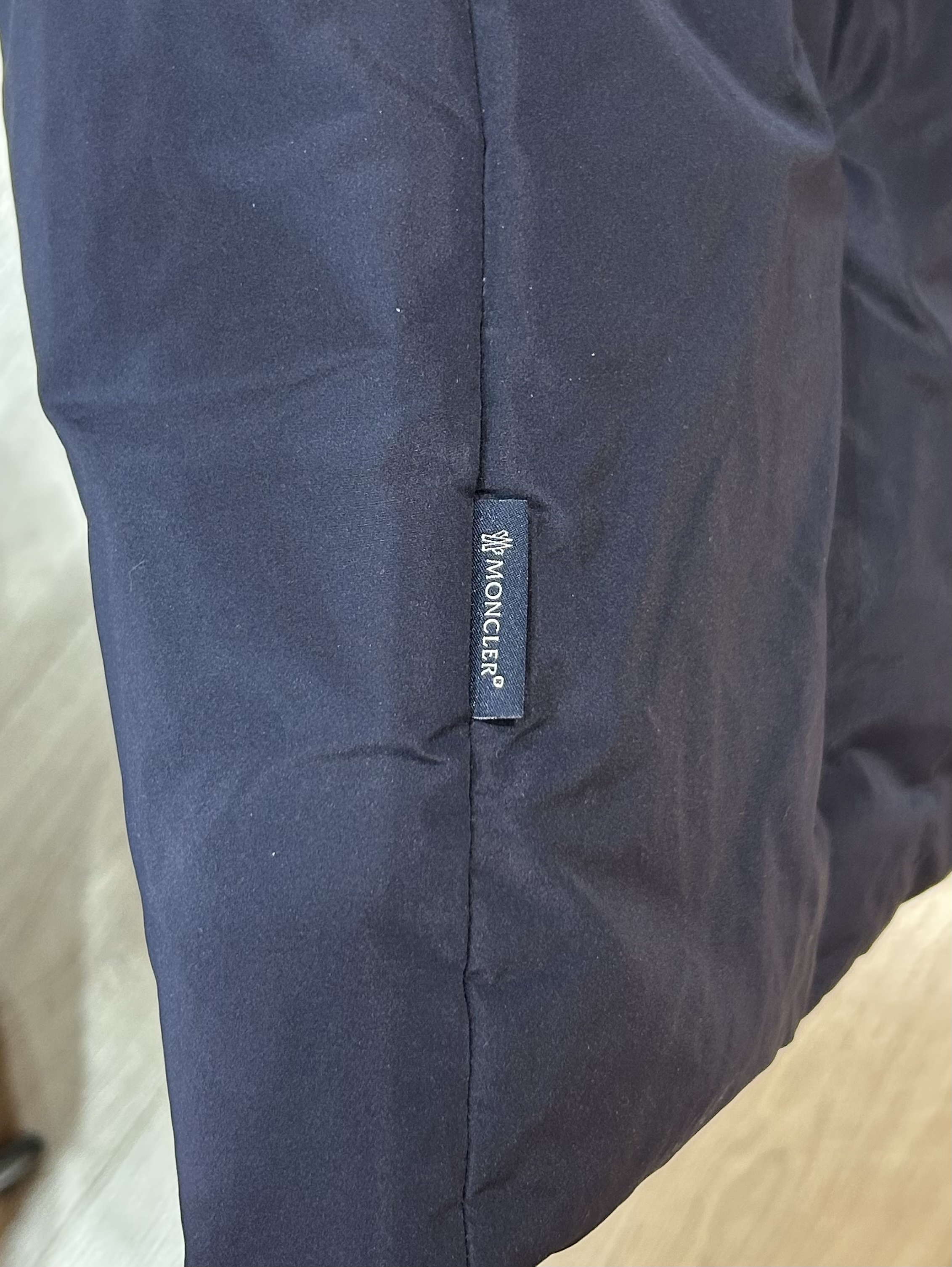 Moncler outer 拉鍊羽絨外套 0碼100%Authentic 98%new 