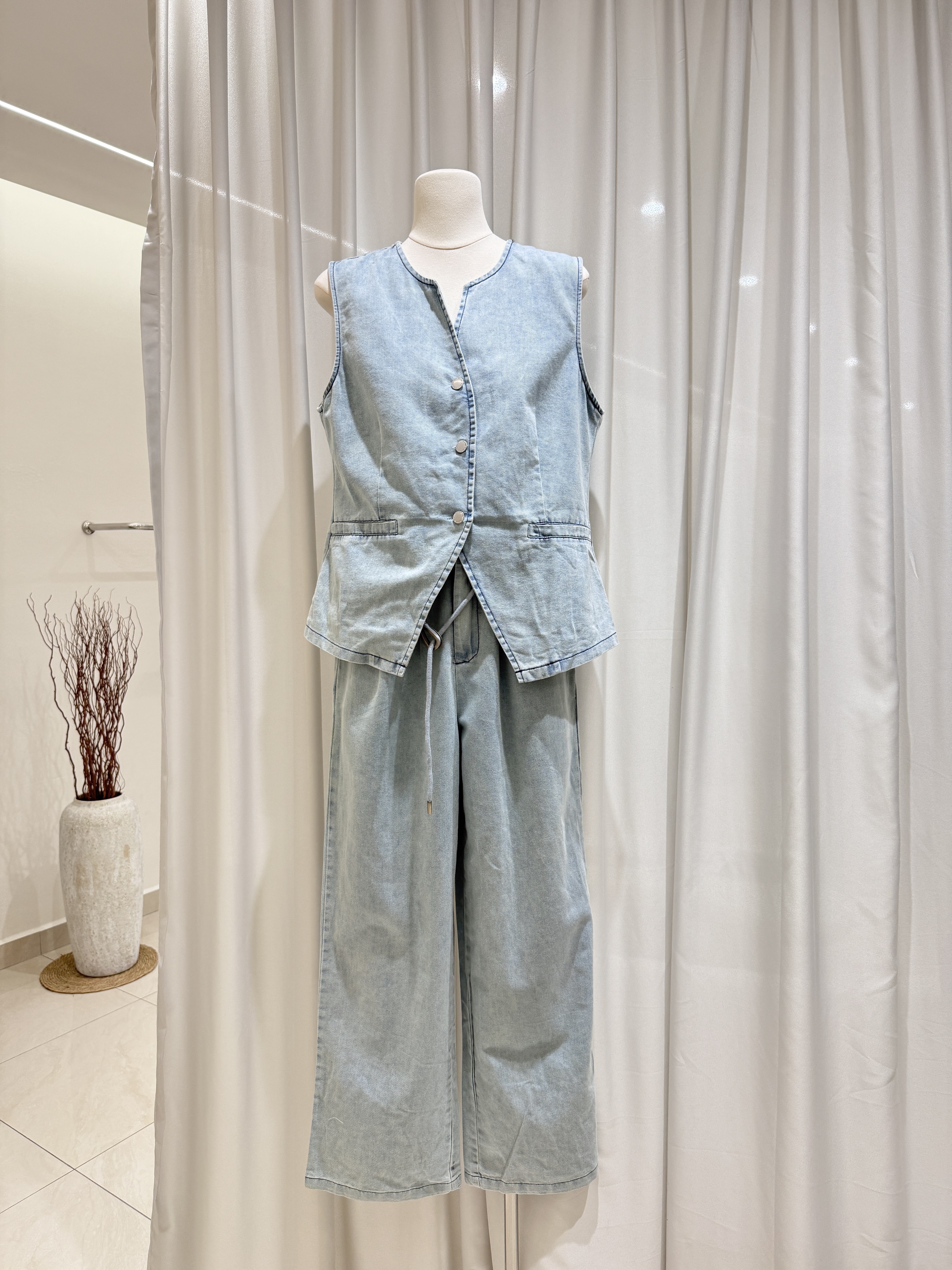 6519 时尚高级感牛仔两件套