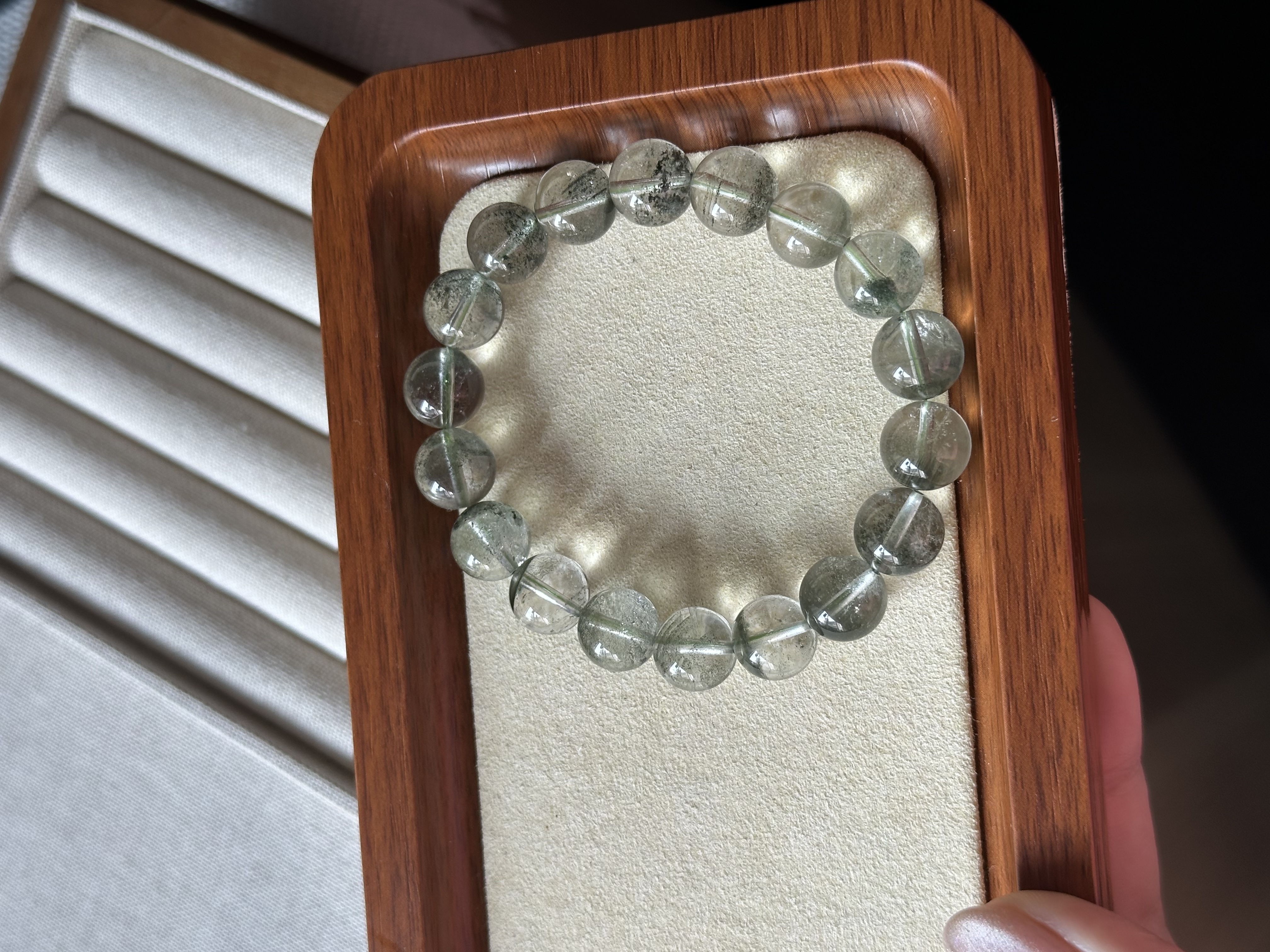 绿幽灵 ｜ Green Phantom 