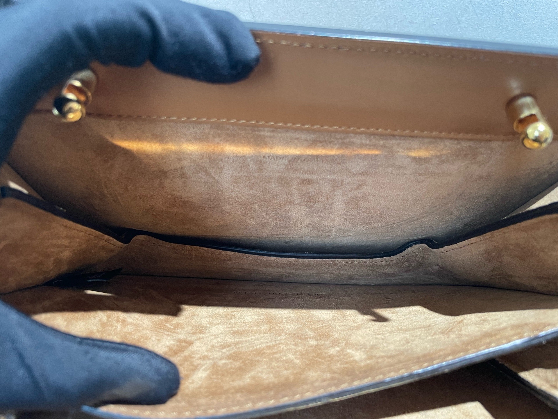 【預訂貨品】FENDI焦糖色金扣風琴包