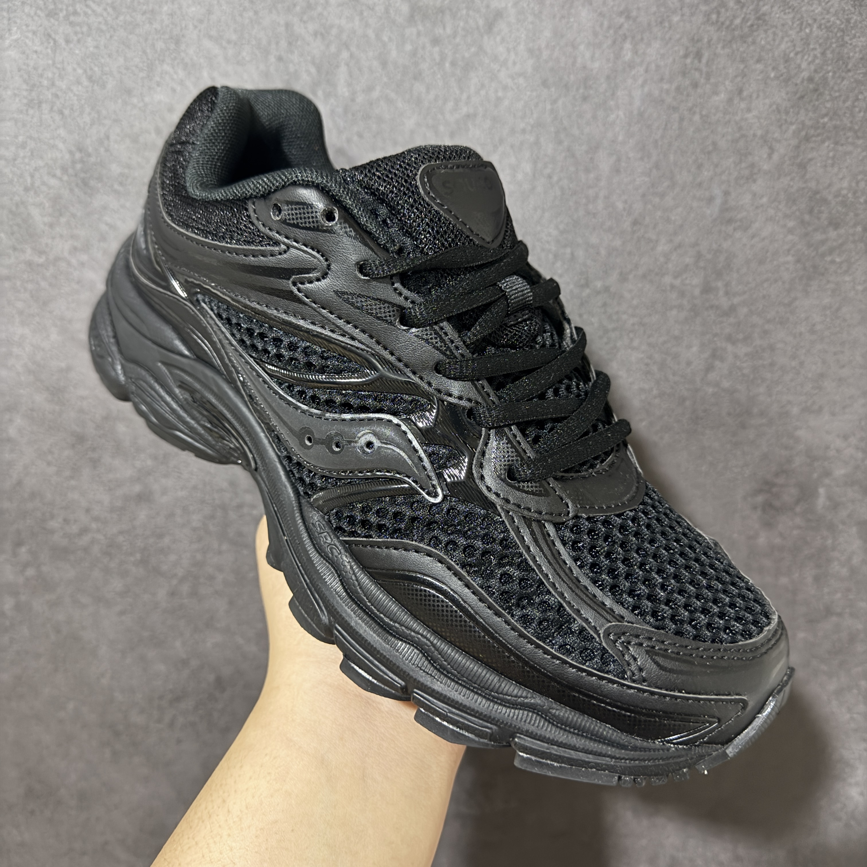 Saucony ProGrid Omni 9 OG