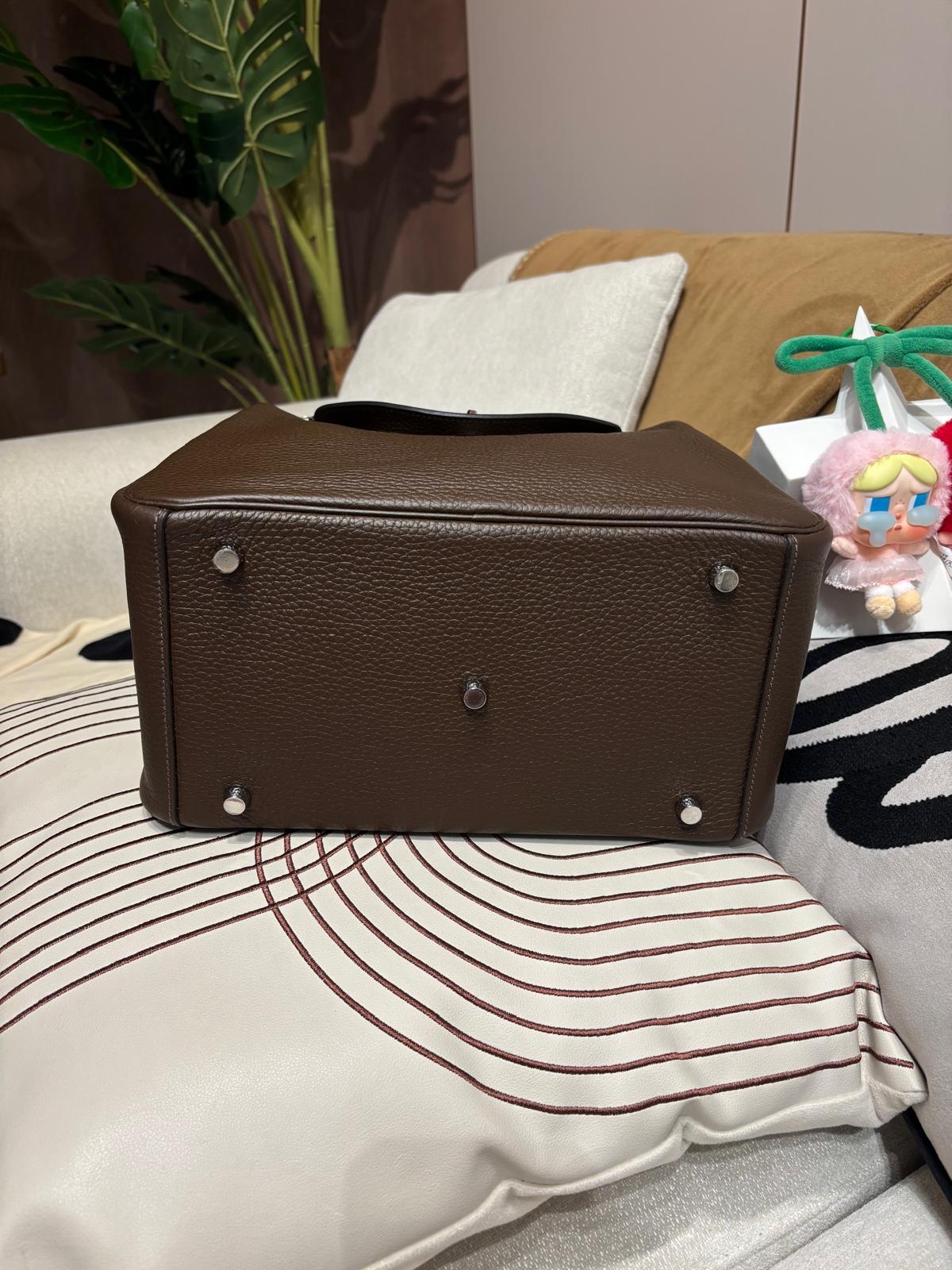 Hermes Lindy 30 Stamp [Q] 100%Authentic, 95%new✅dust bag 