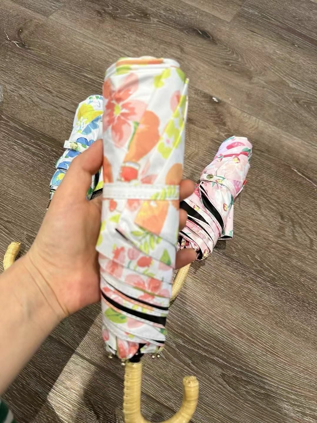 日本Wpc X Sanrio 遮光UV CUT雨晴兼用折疊傘 -1把 現貨 - 1