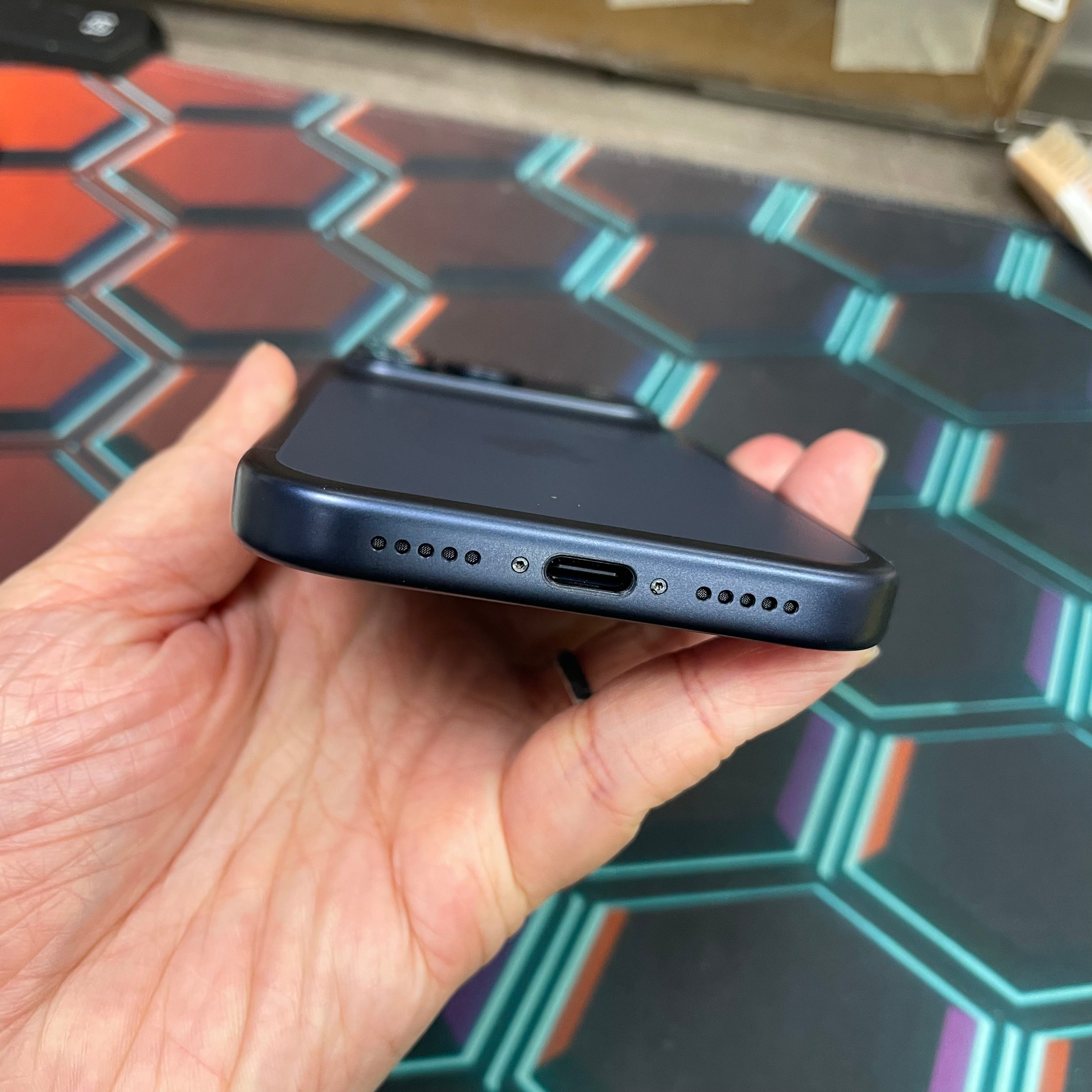 *8367 17 pro 完美機 256GB 電100 藍色 blue
