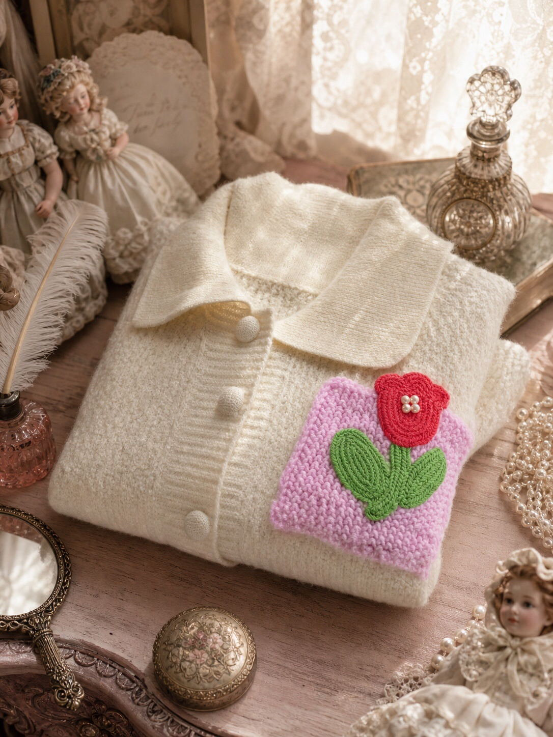 莫奈花園的春日情書 ∙ 立體鬱金香鉤花翻領針織毛衣外套 Monet’s Garden Spring Letter ∙ 3D Tulip Crocheted Patch Knit Cardigan 