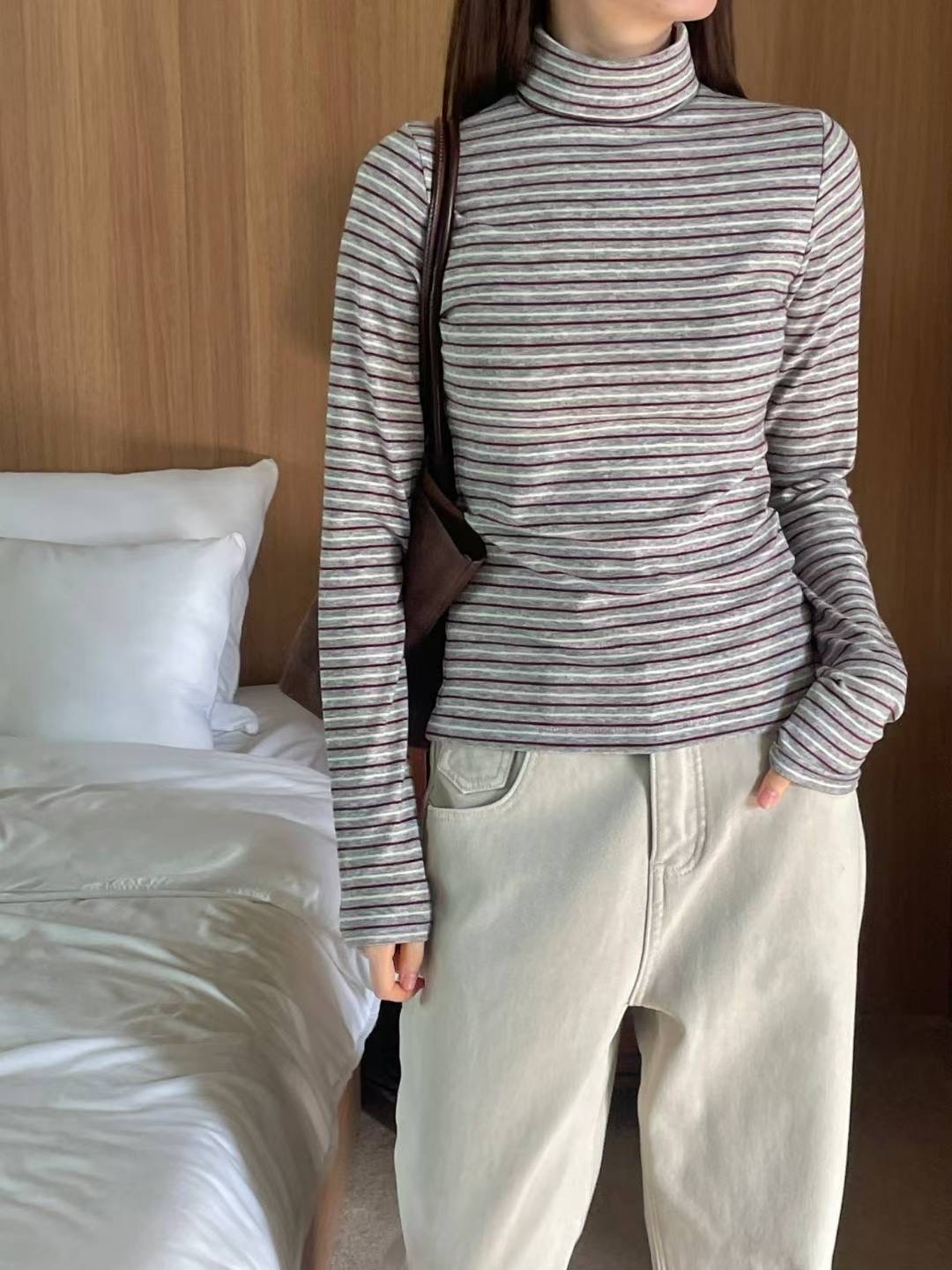 [打底必備!]高領開衩橫間長袖上衣(三色入)