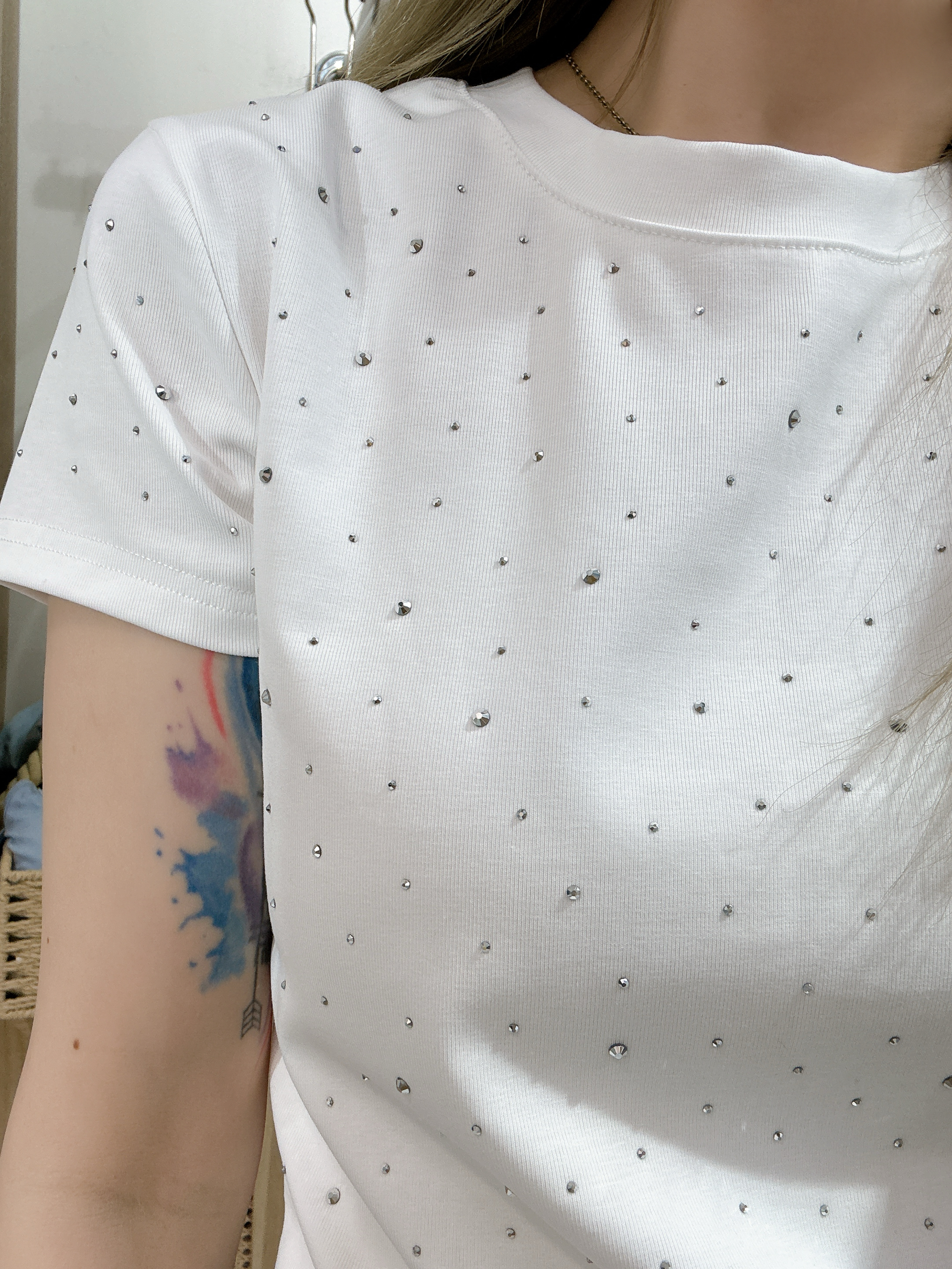 閃石tee