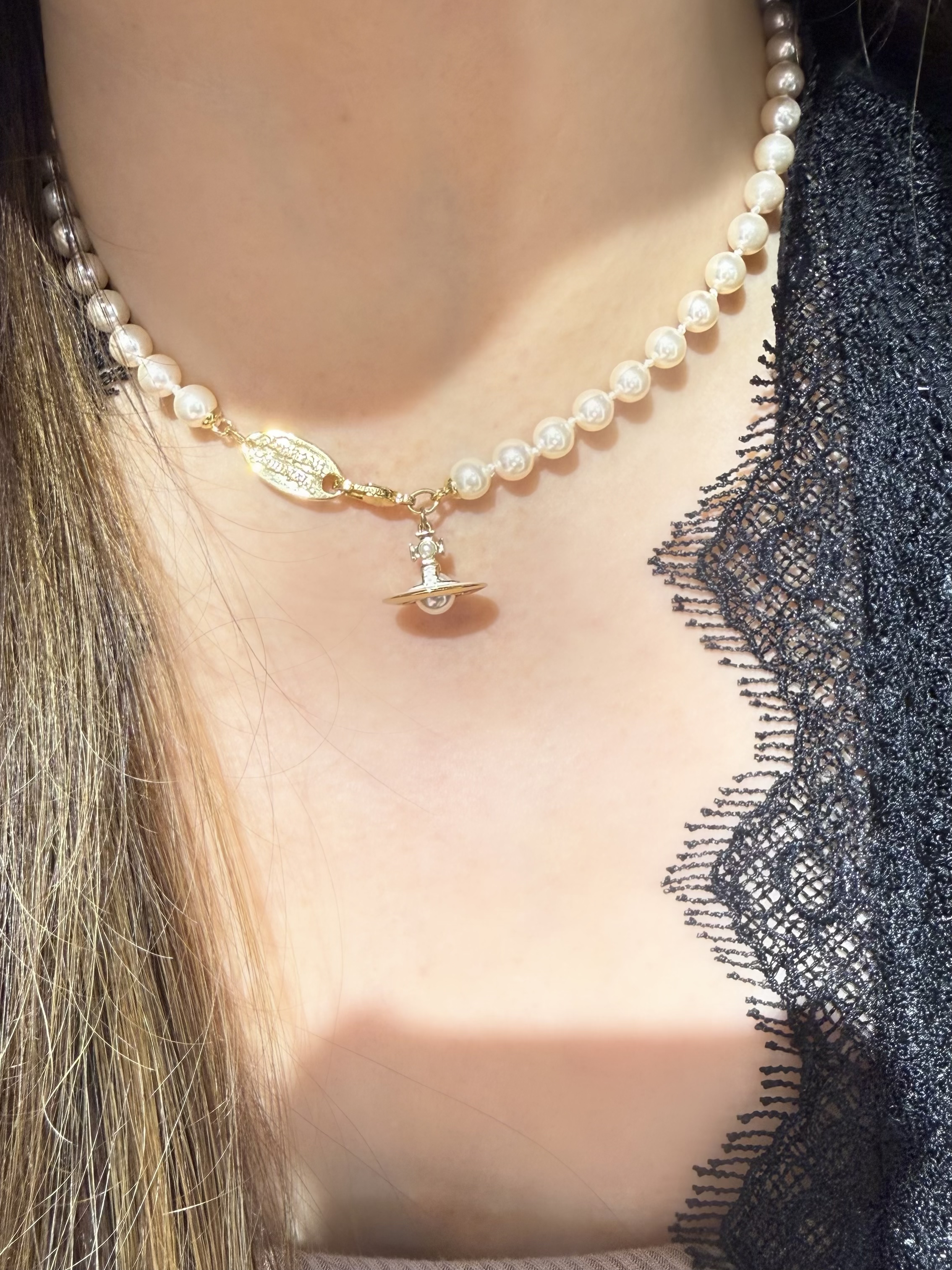 VW simone 3d pearl necklace g
