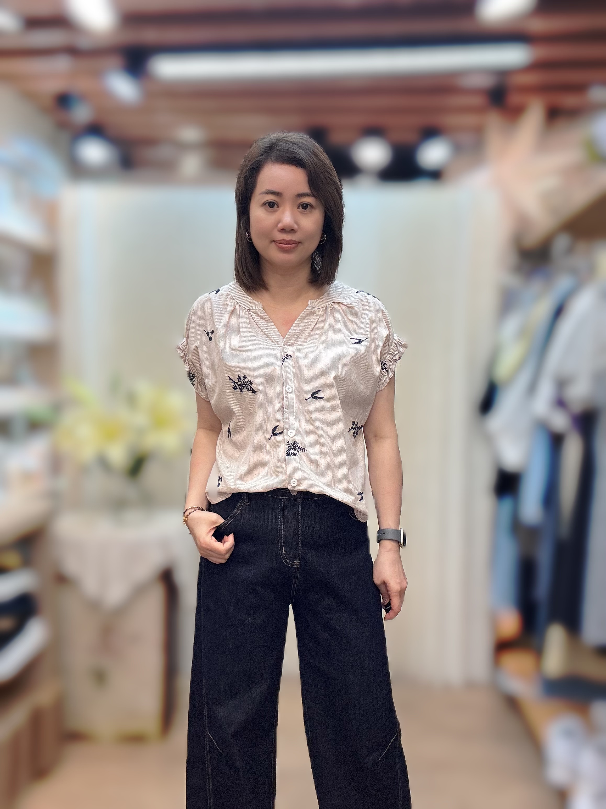 刺繡V領衫 M679 844209279