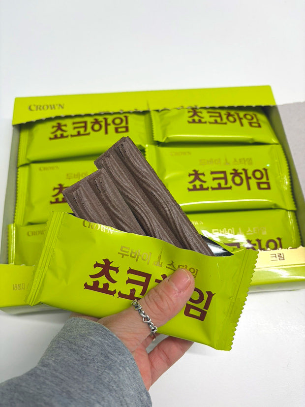韓國 Crown 杜拜式 開心果夾心 朱古力威化脆條