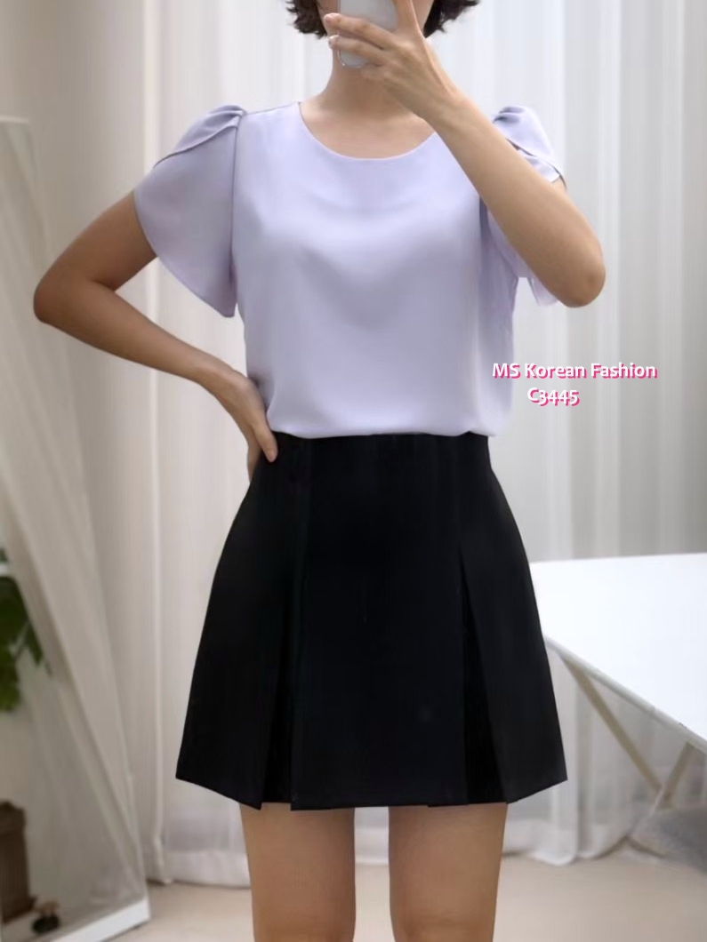 C3445 韓國🇰🇷靚料荷葉袖top