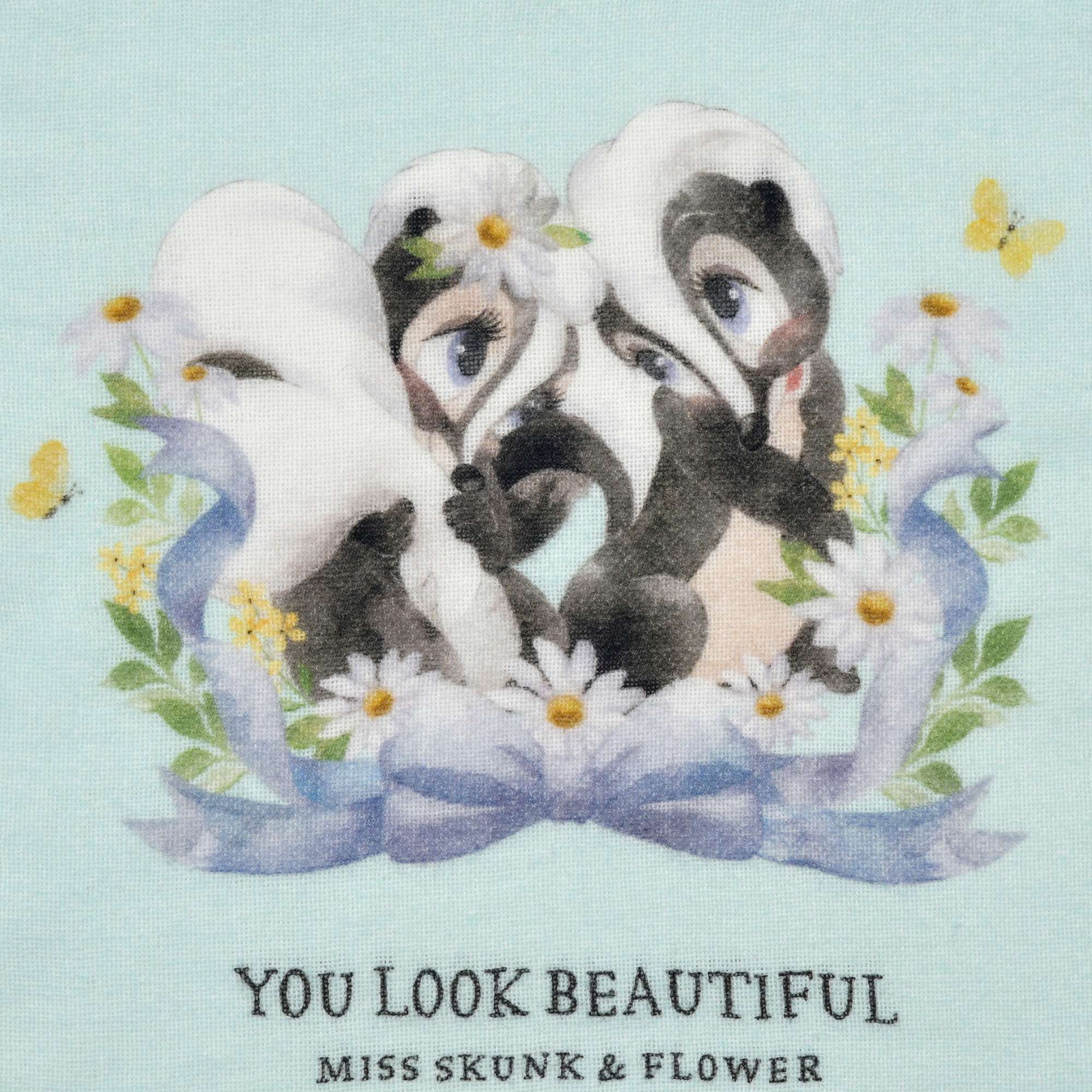 🎀【預訂】Disney Spring Romance Miss Skunk & Flower 迷你毛巾