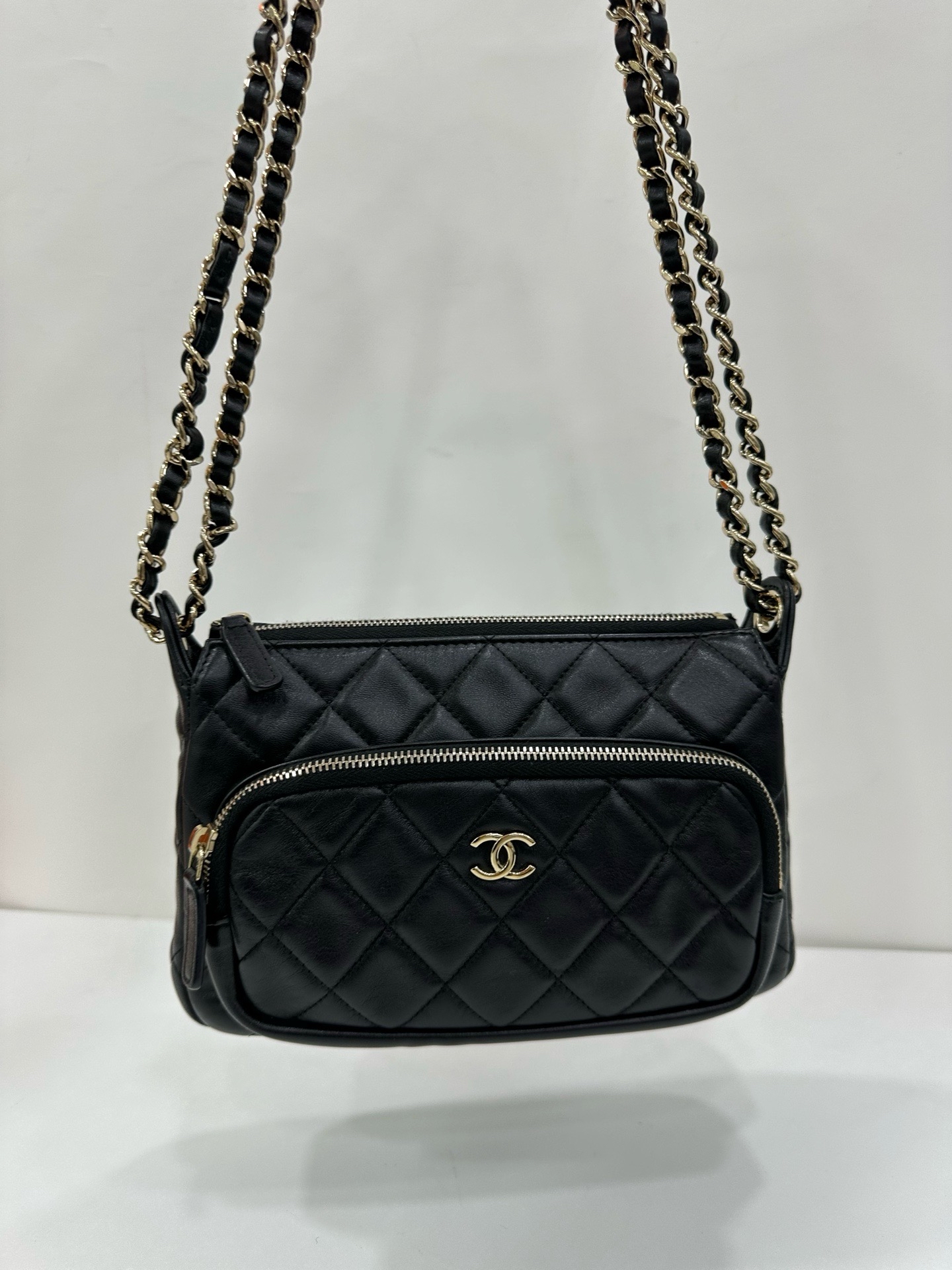 直播貨品 |  [1個-$100 2個-$300］E06