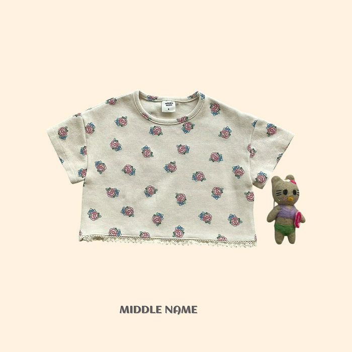 🇰🇷middle name tee