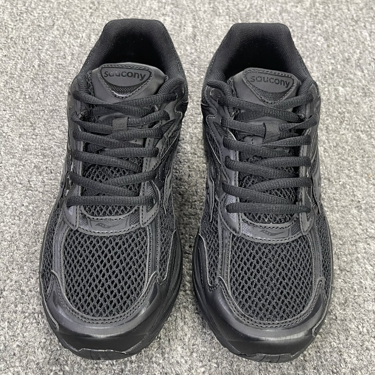 Saucony ProGrid Omni 9