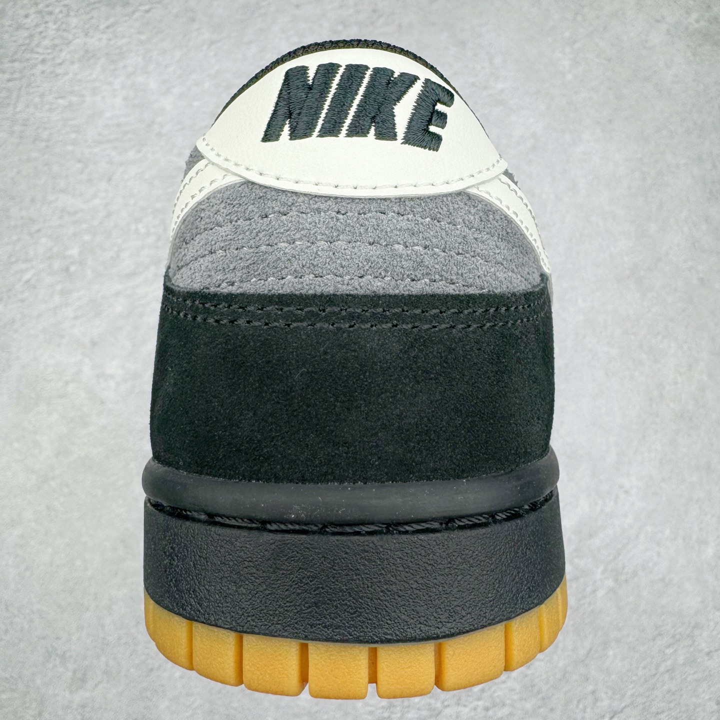 Nike Dunk Low SE HQ1931-001