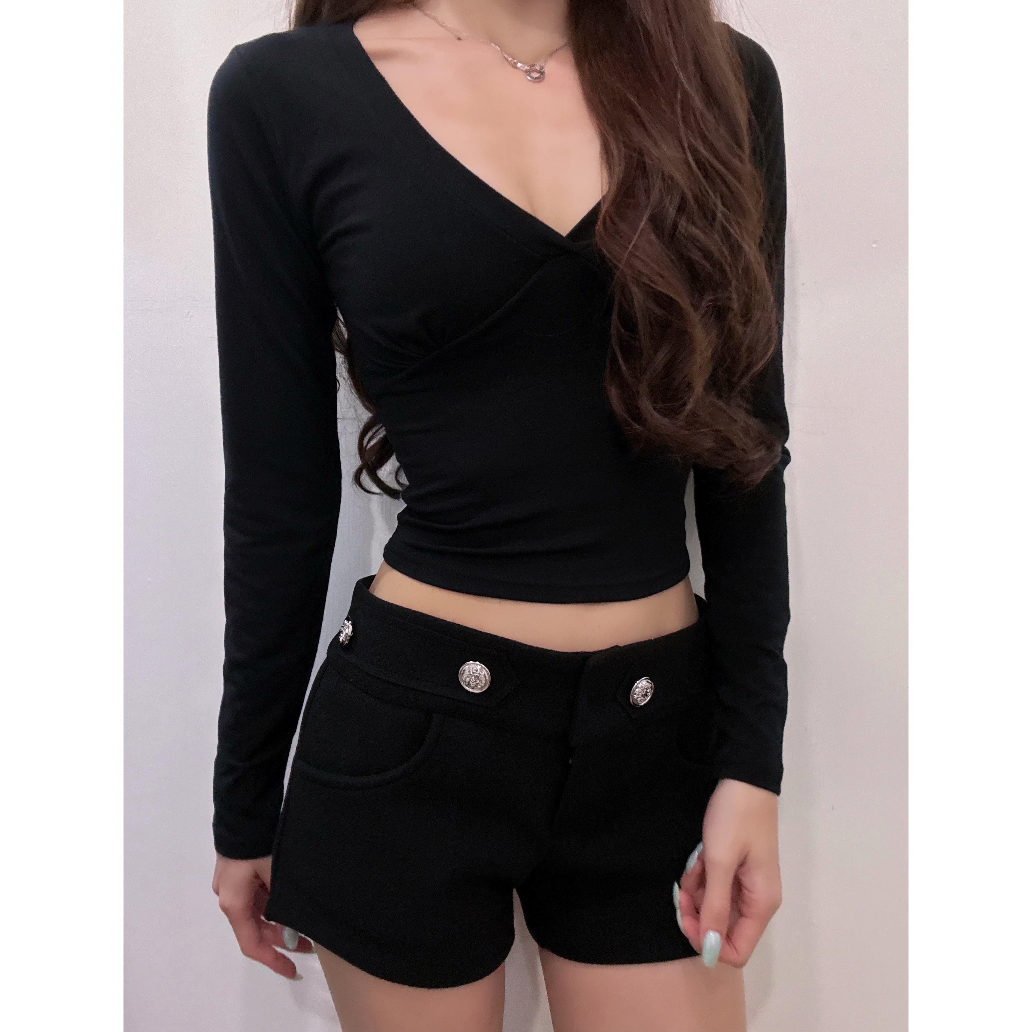 優惠價10月3截單🤎2609S《SILVER BUTTONS SHORTS》