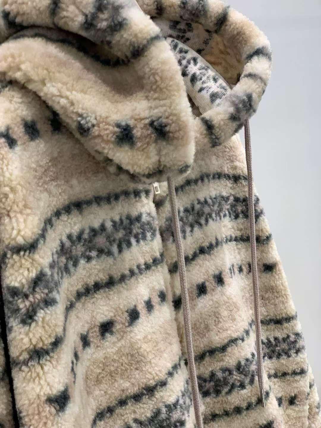 韓國🇰🇷April 花紋粒粒毛zip up / （預購10-14天）