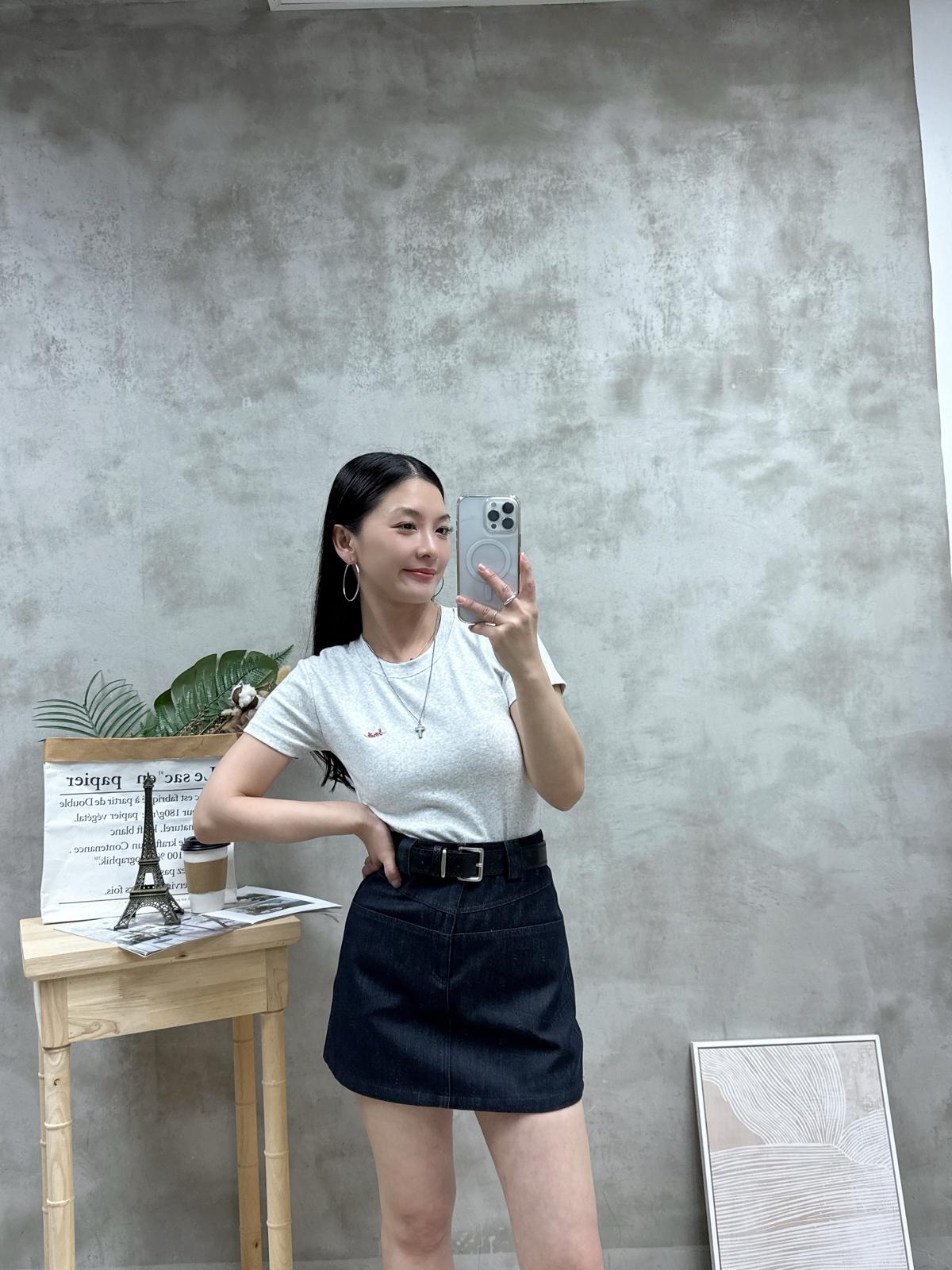 G18 彩點刺繡字Tee