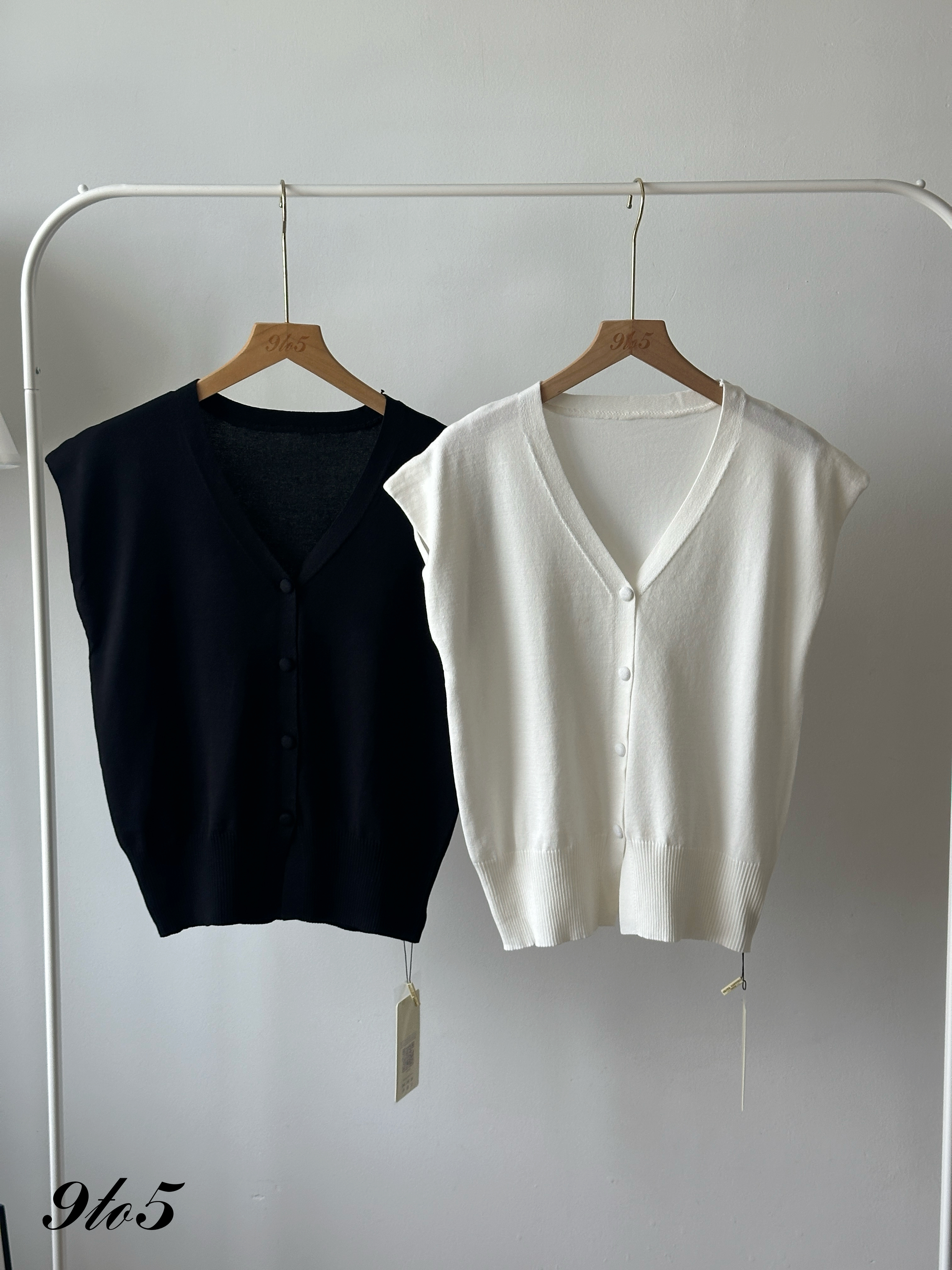 T4357 V Neck Knit Vest Top - 4 Colors 