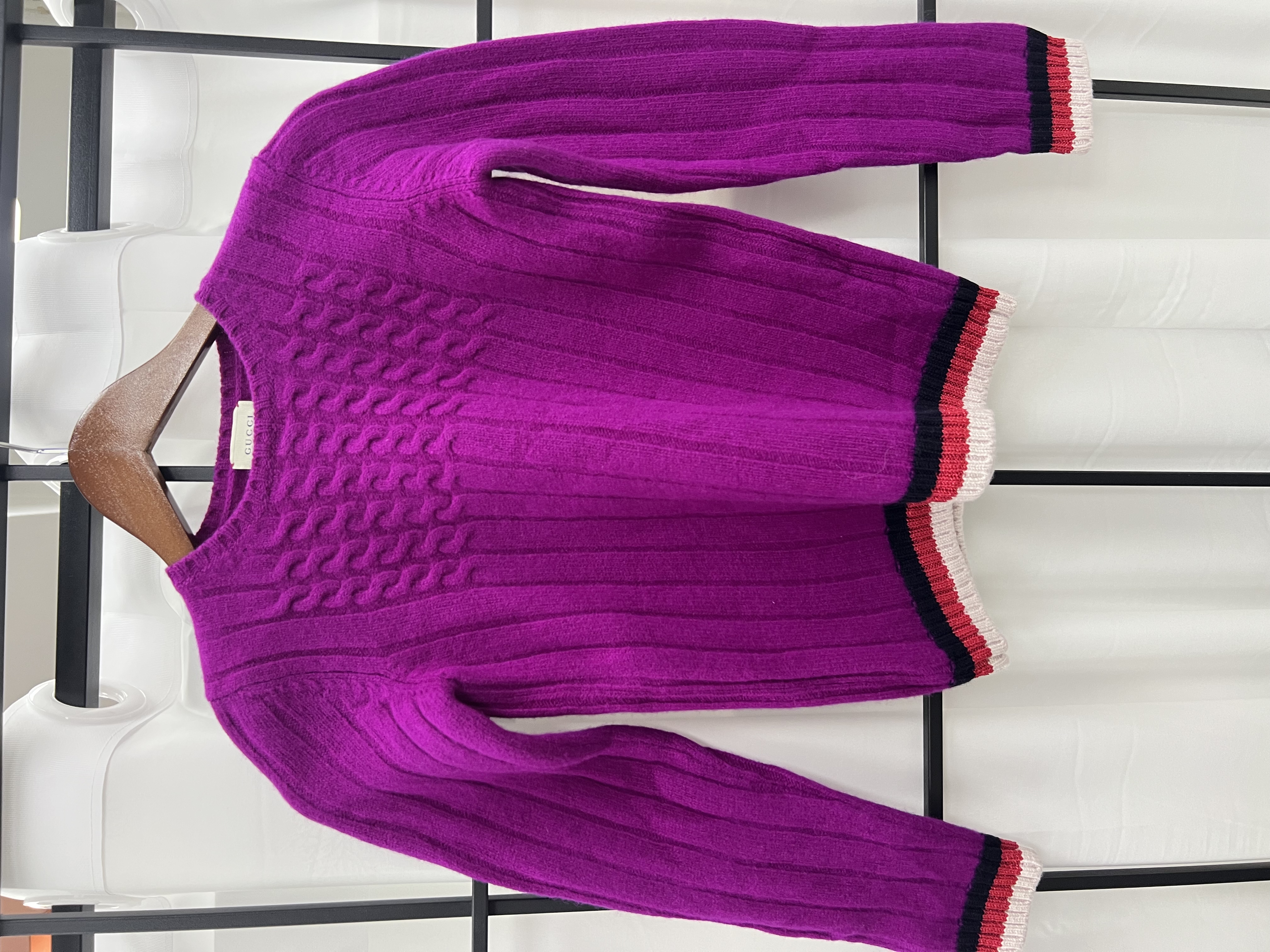 Pre-owned Gucci Wool BottonUp Cardigan Sweater / Product Code: 26032614