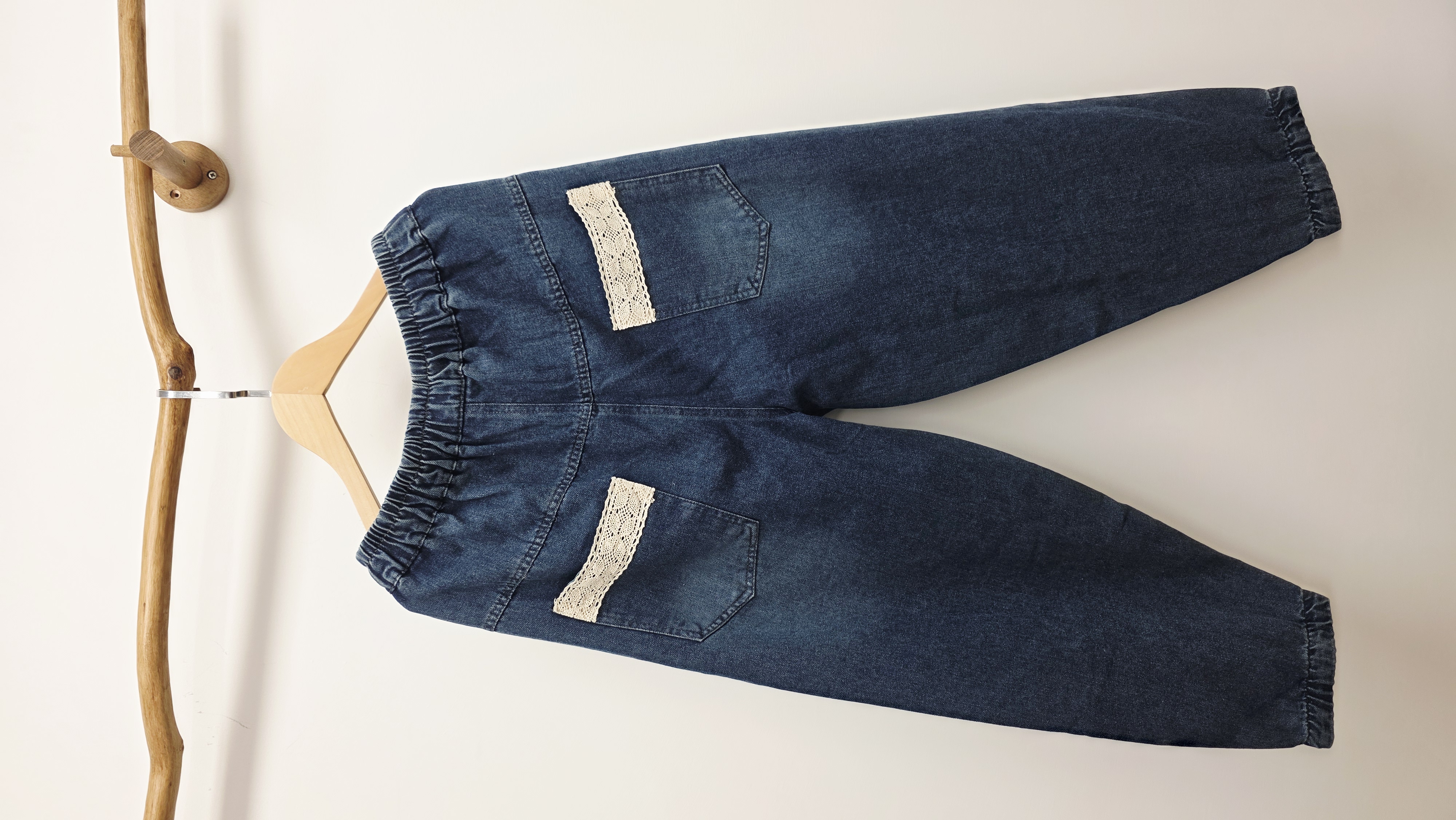 日牌深藍拼布鴛鴦喱士刺繡橡筋牛仔褲