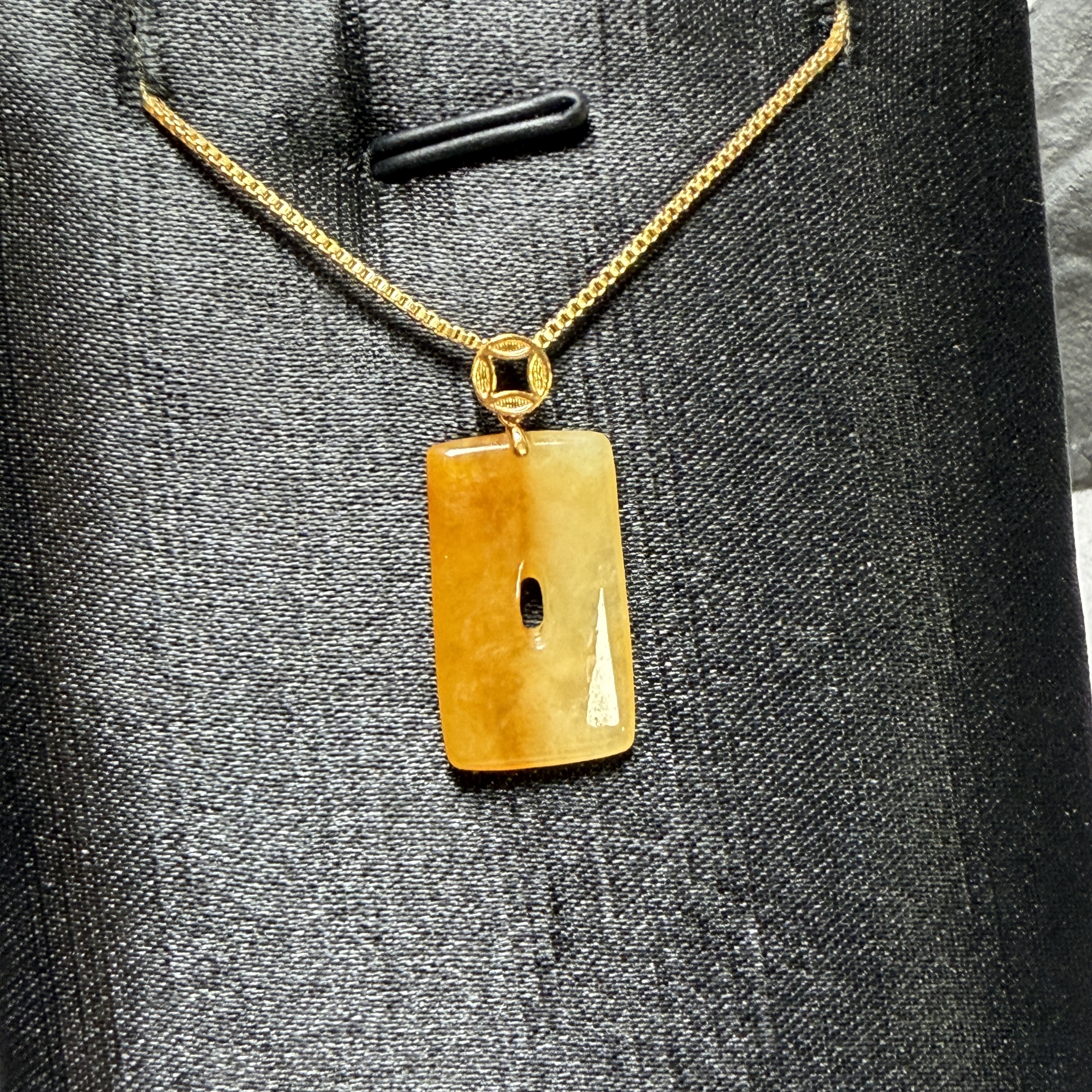 天然黃翡招財無事牌18K