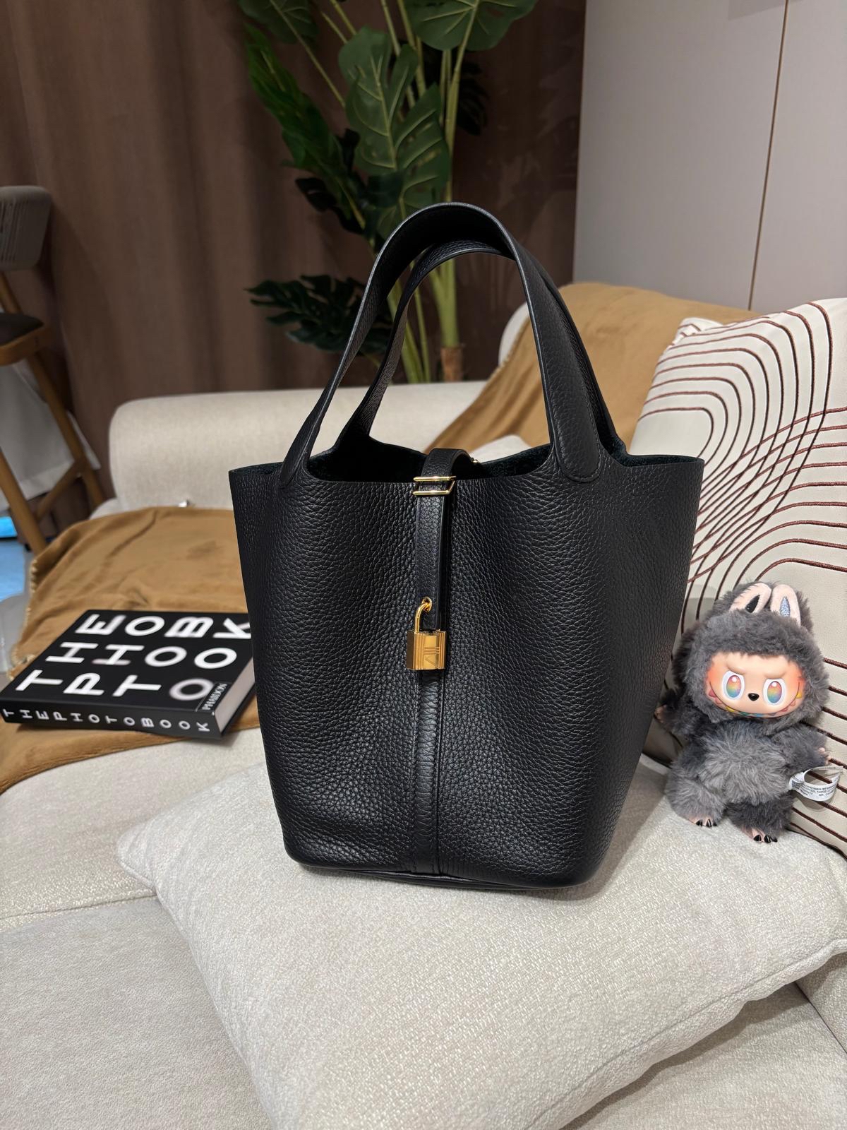 Hermes Picotin 22 Stamp Z 黑色金扣 100%Authentic, 98%New ✅收據✅Key Lock ✅Dust bag✅Box