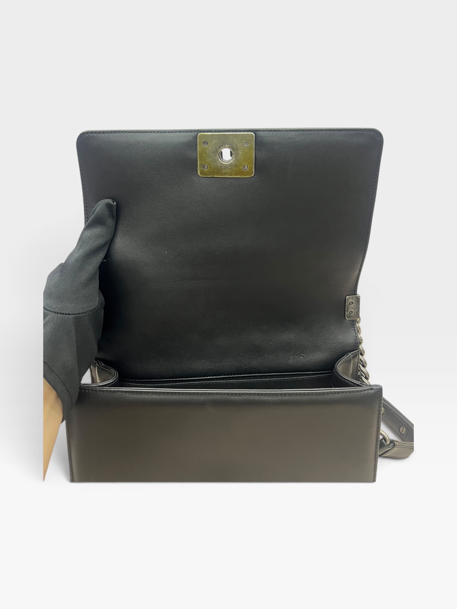 Pre-Owned CHANEL 25 Boy /Product Code: 102303
