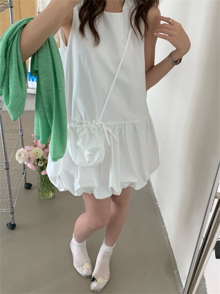 Agnes Puffy Dress free small crossbody bag 韩系减龄甜美背心花苞连衣裙配送🎁同色包包 ( 3 colours )