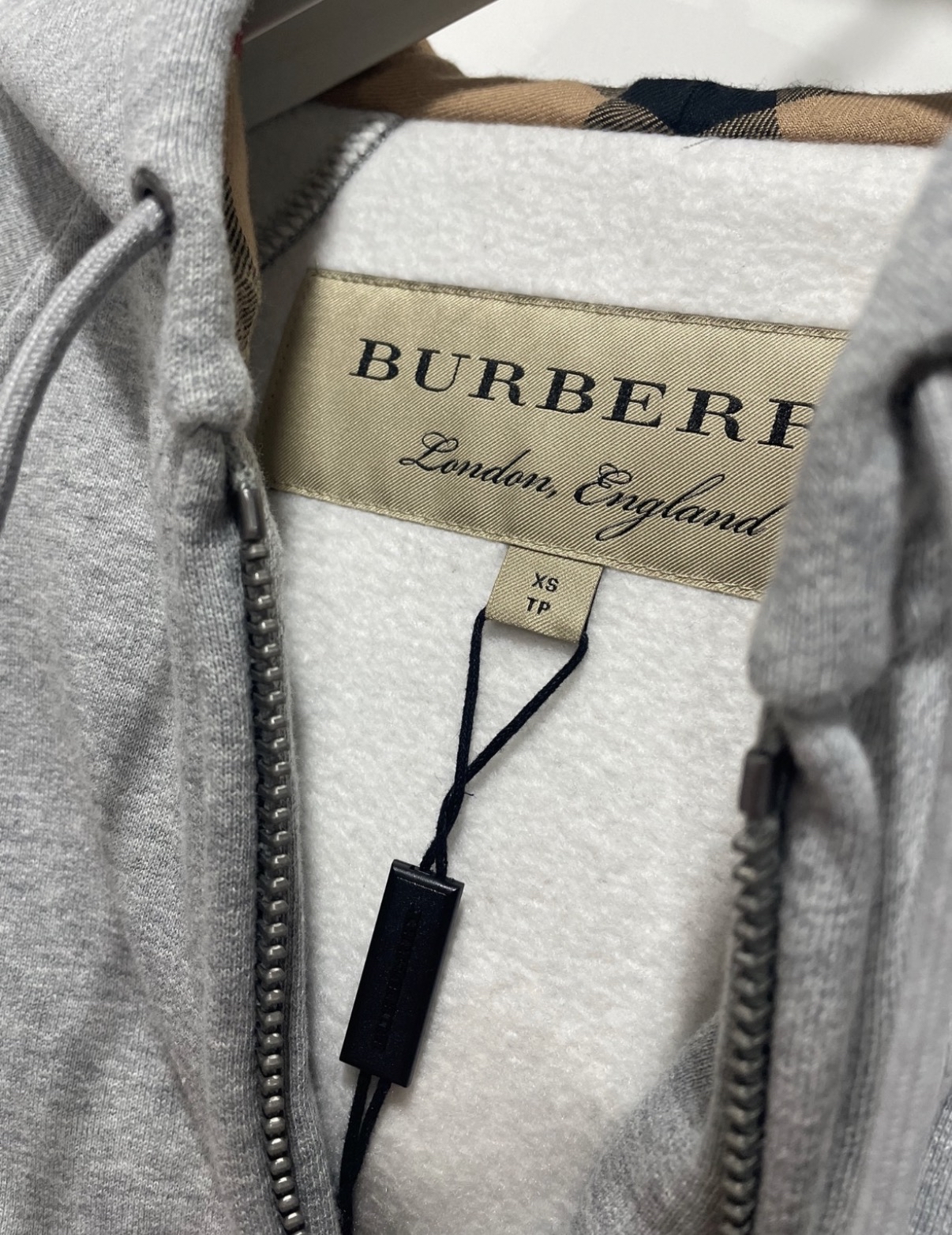 Burberry 灰色畫毛外套