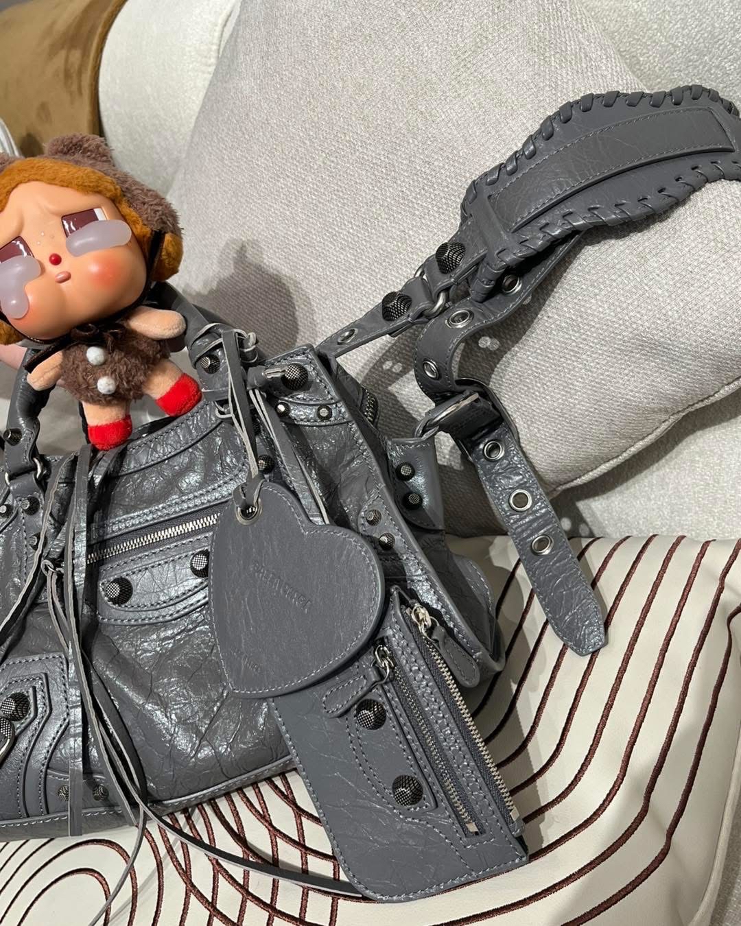 Balenciaga Grey Goatskin Neo Carole City 2 Way Bag 100%Authentic,98%new ✅Dust bag