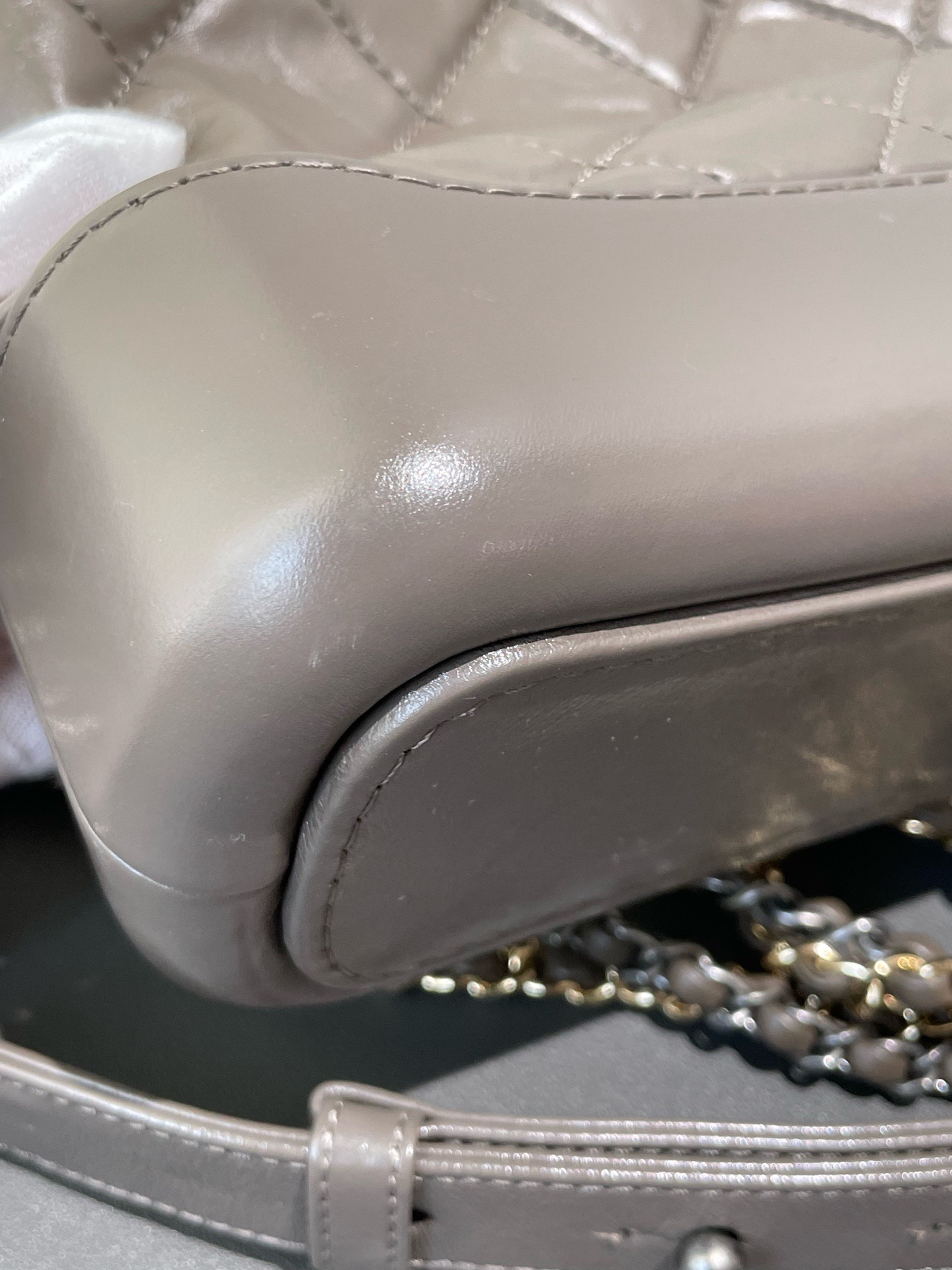 【預訂貨品】CHANEL 大象灰流浪包