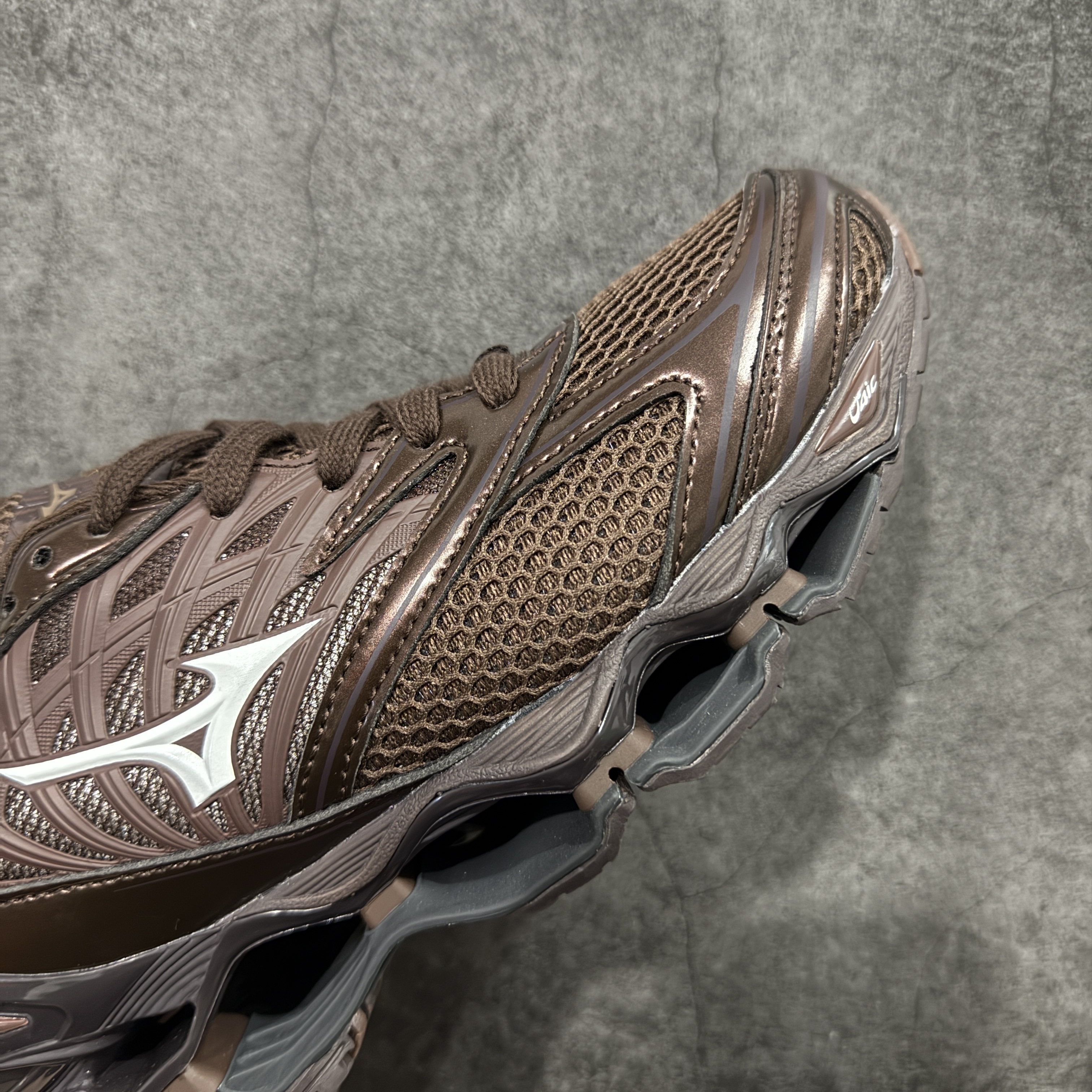 Mizuno Wave Prophecy LS