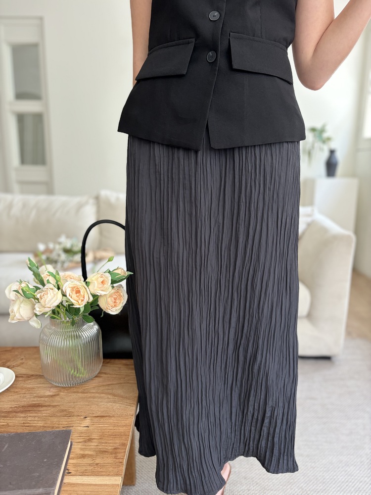 French Muse Vest Dress (Black)