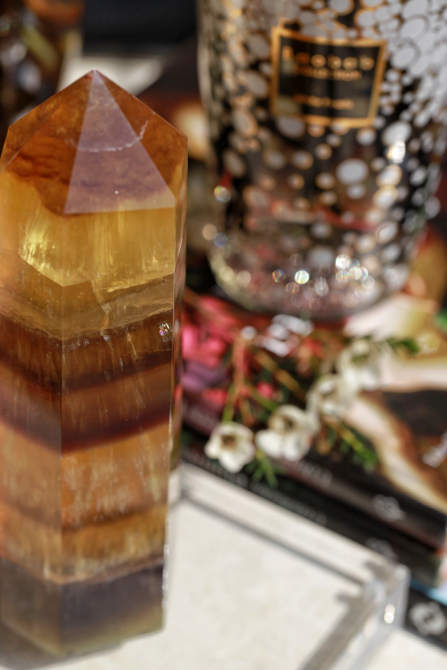  ༒18.6cm+黃螢石千層紋六角柱༒ FL.3502C82G10FM-RB5*