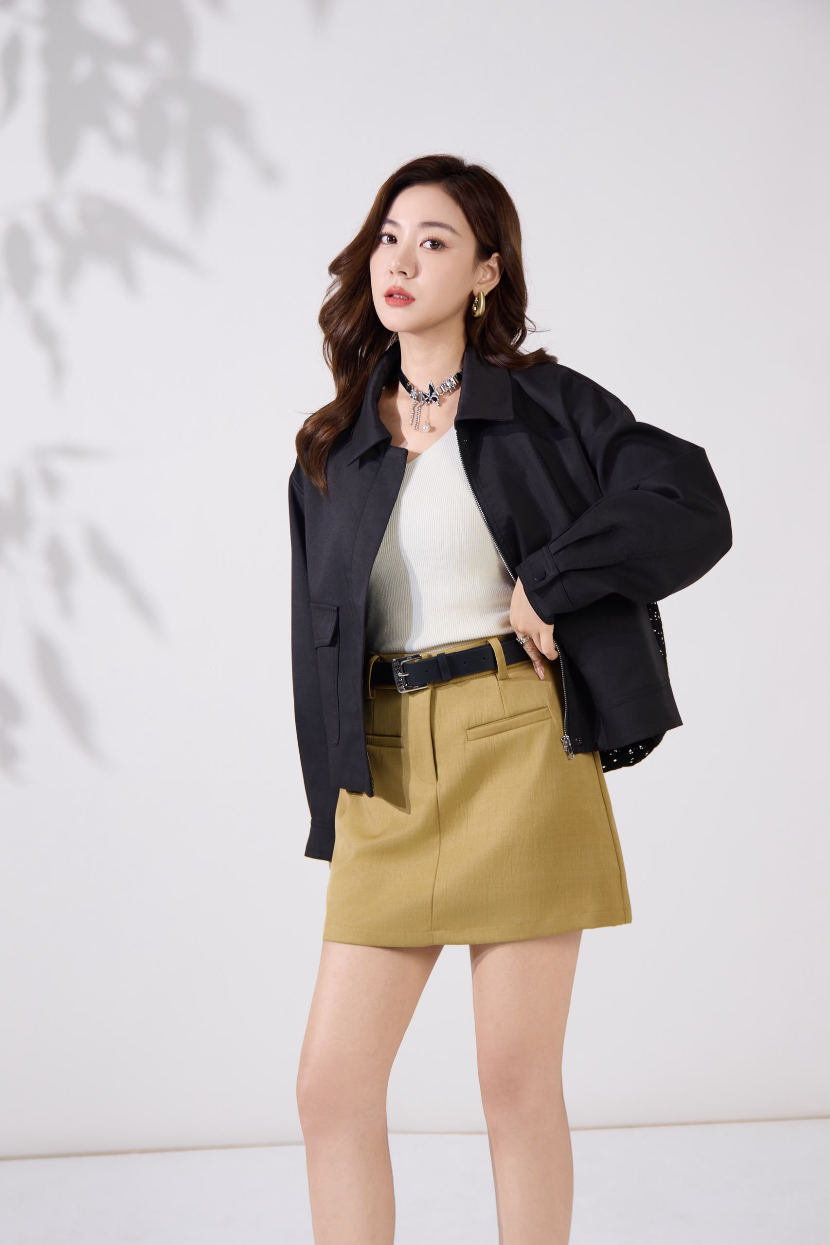 16141351 Harper Utility Cropped Jacket