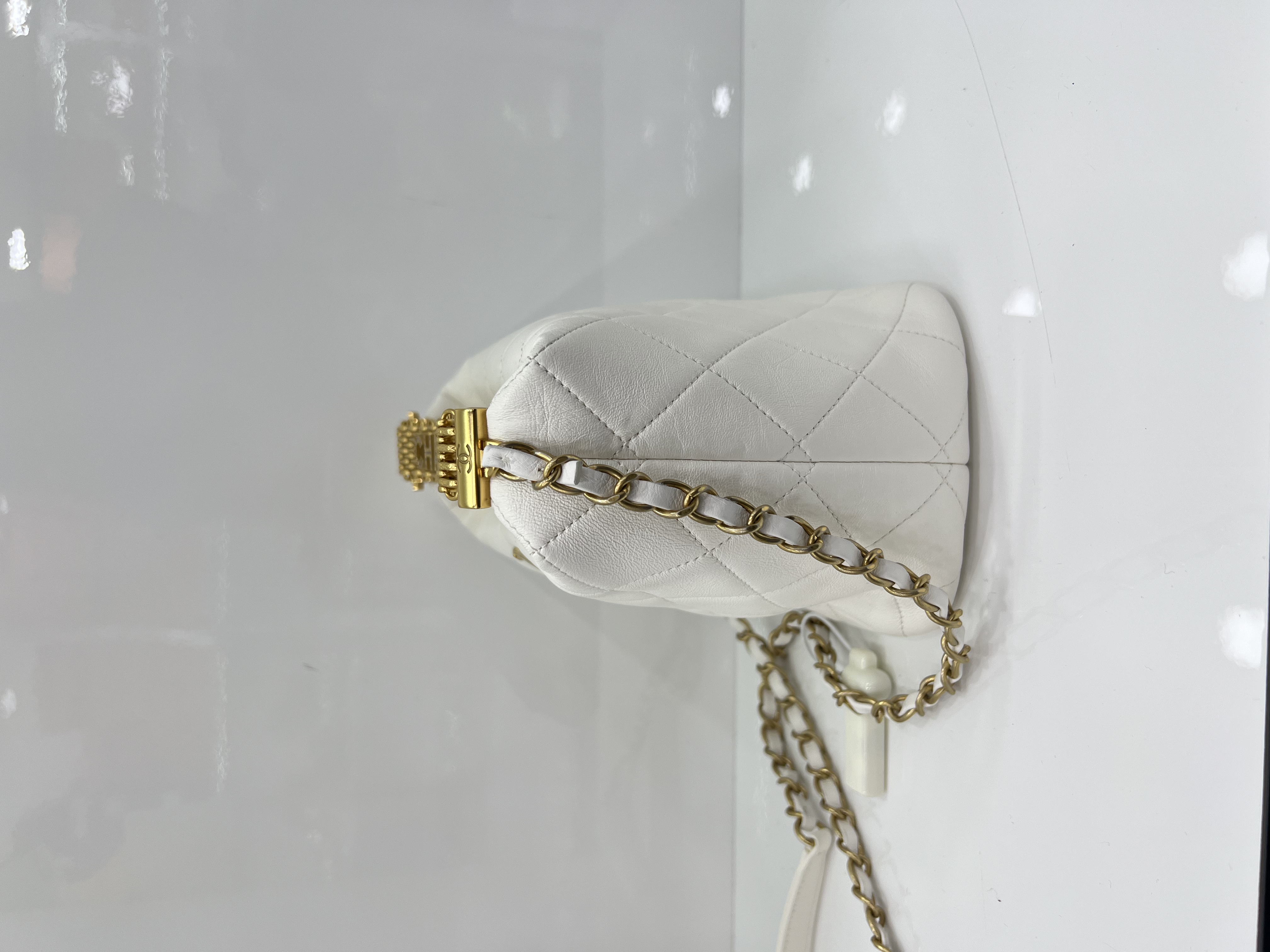 直播貨品 |  [1個-$100 2個-$300］EE105 