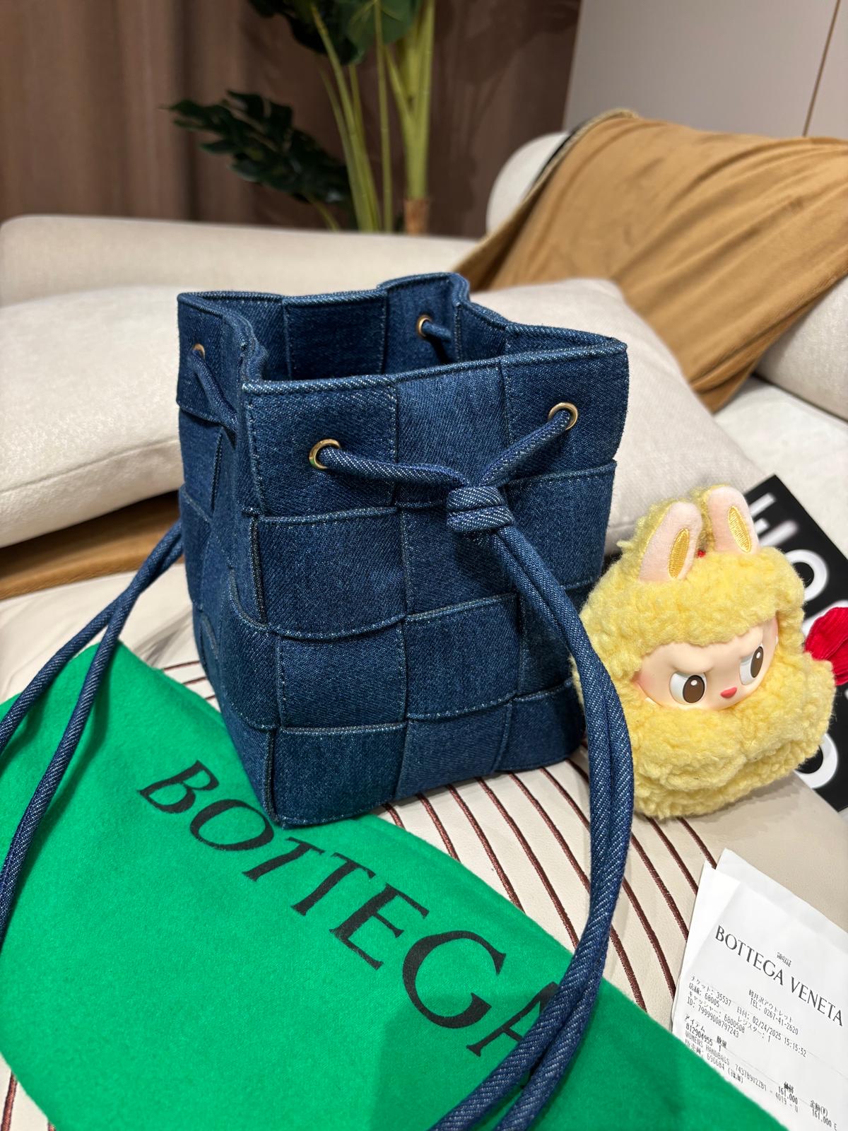 全新 Bottega Veneta BV bucket denim 100%Authentic ,unused 未使用 ✅收據✅塵袋 