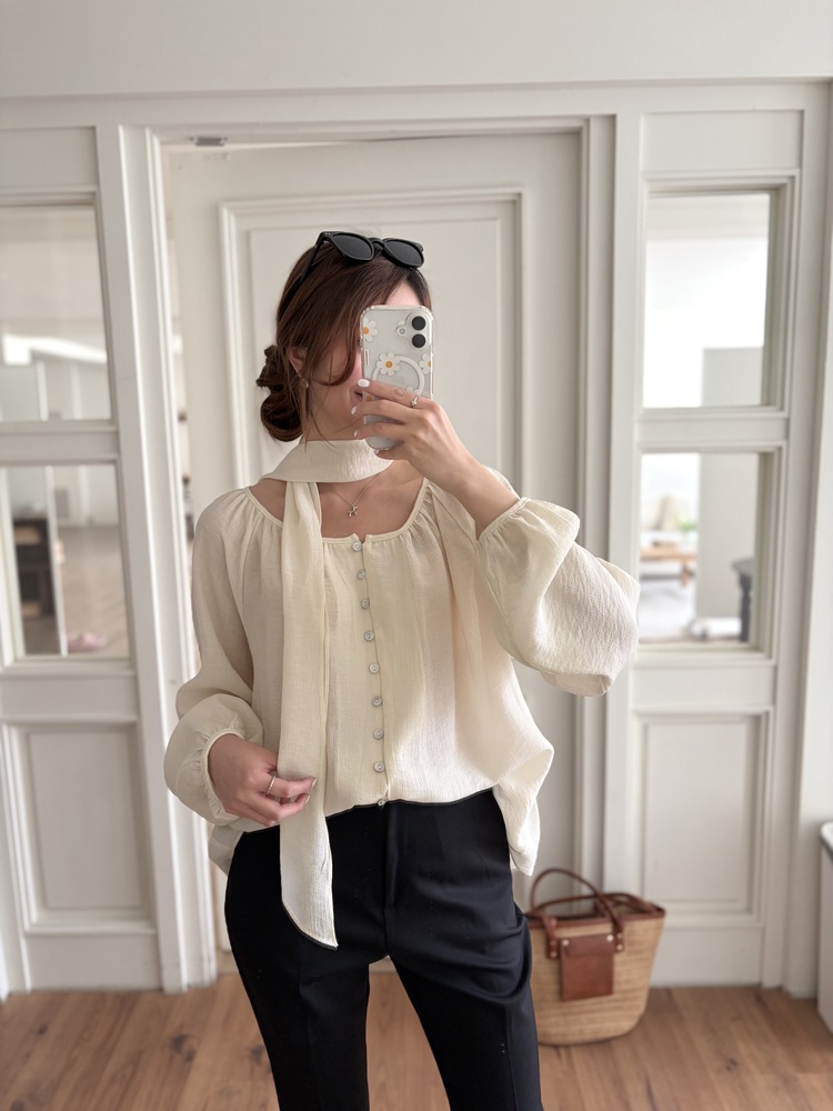Eloise Tie-Neck Blouse (Cream)